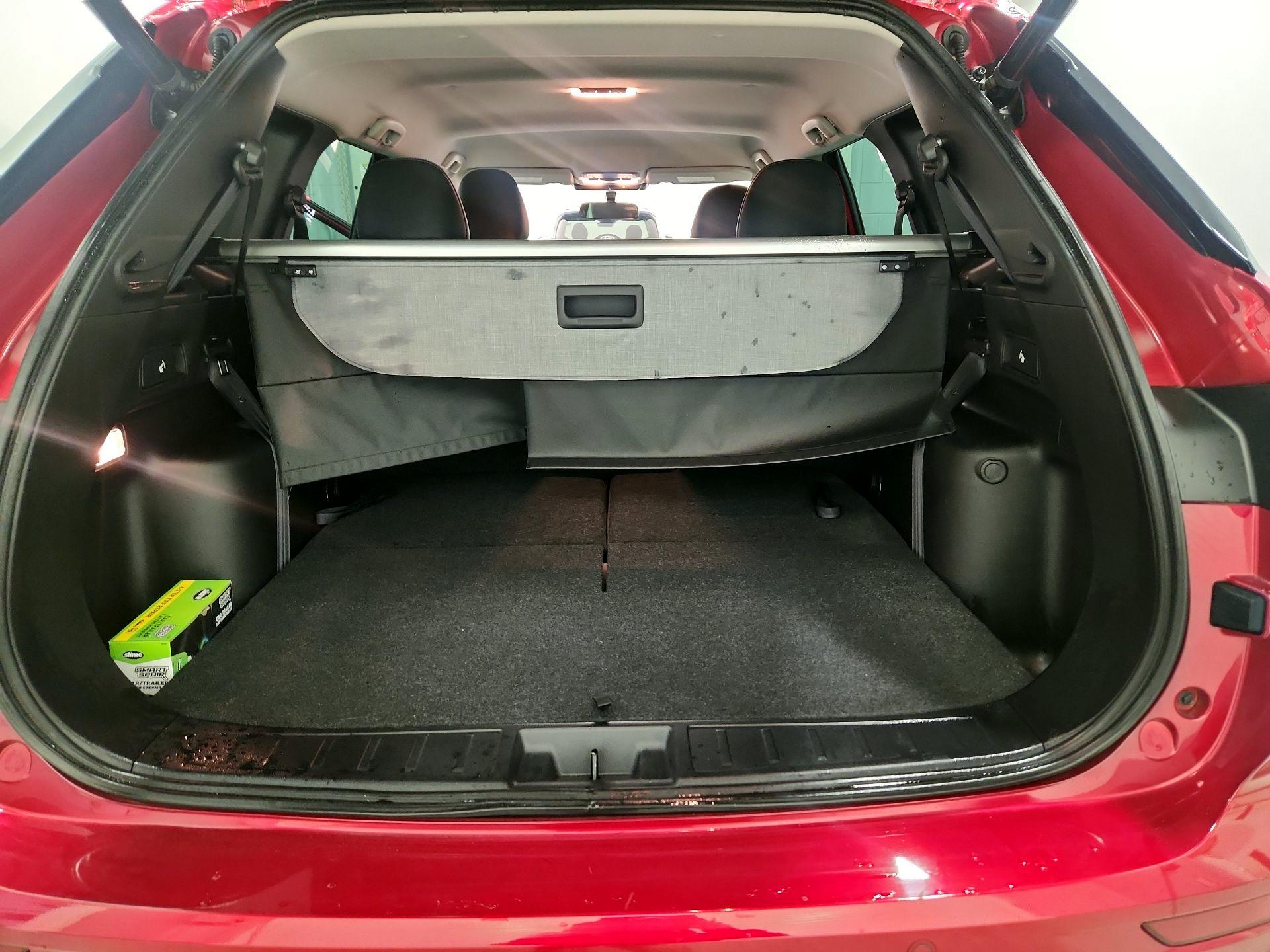 Thumbnail: 2023 Mitsubishi Outlander - 20