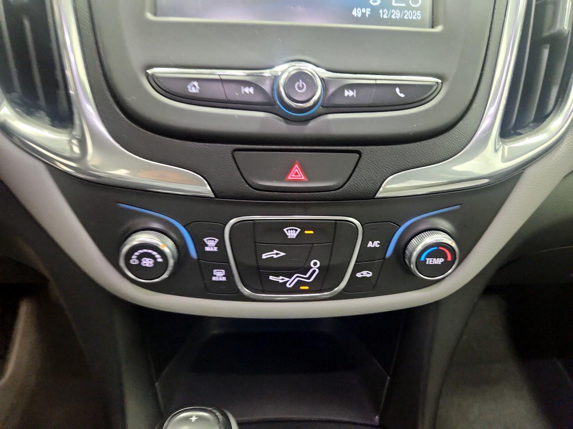 Thumbnail: 2018 Chevrolet Equinox - 16