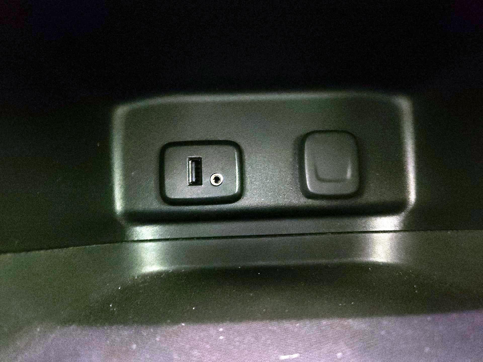 Thumbnail: 2018 Chevrolet Equinox - 18