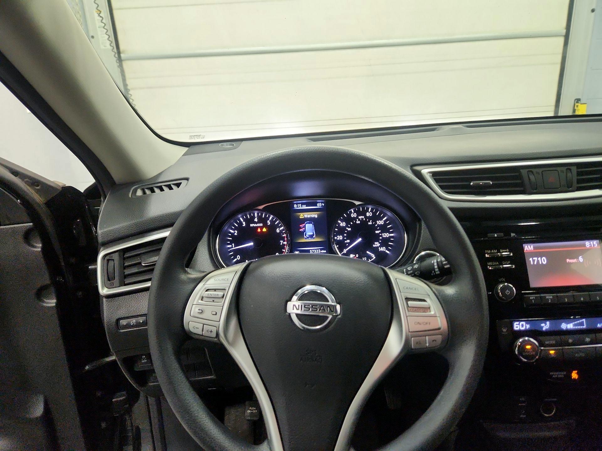 Thumbnail: 2016 Nissan Rogue - 10