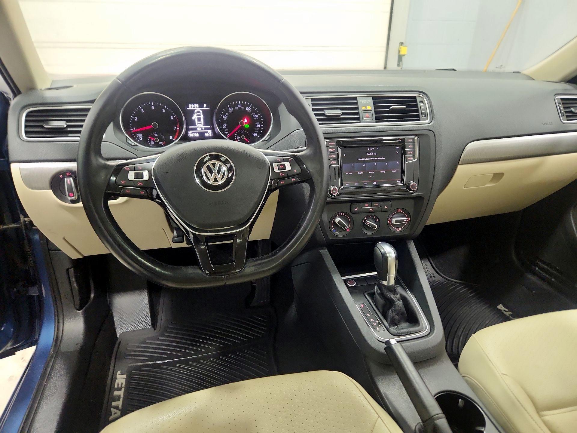 Thumbnail: 2018 Volkswagen Jetta - 9