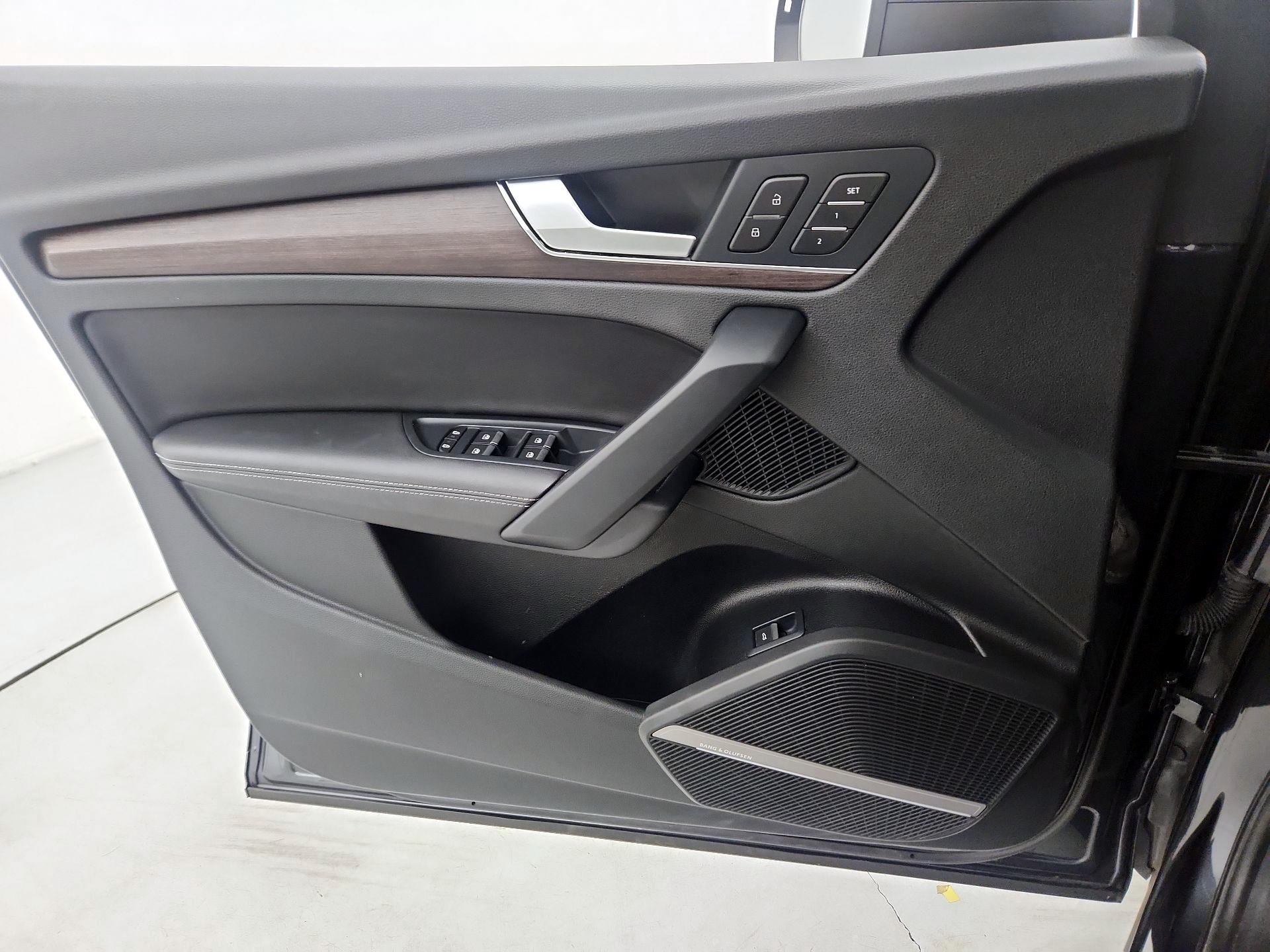 Thumbnail: 2021 Audi Q5 - 12