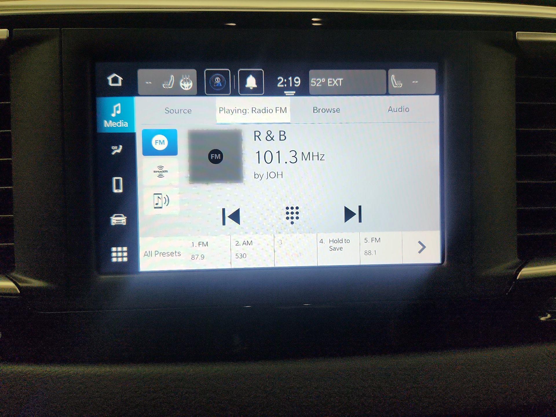 Thumbnail: 2024 Chrysler Voyager - 15