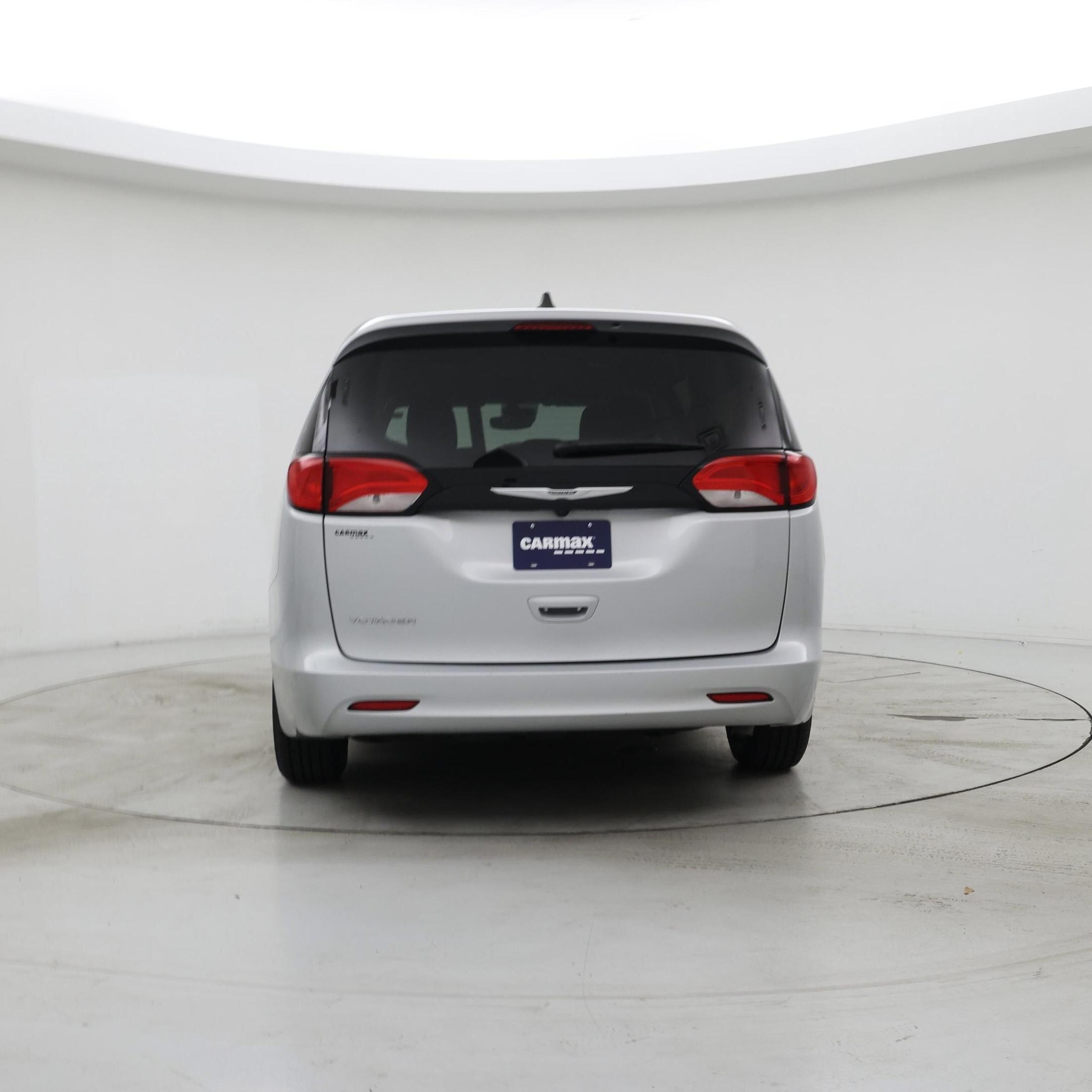 Thumbnail: 2024 Chrysler Voyager - 6