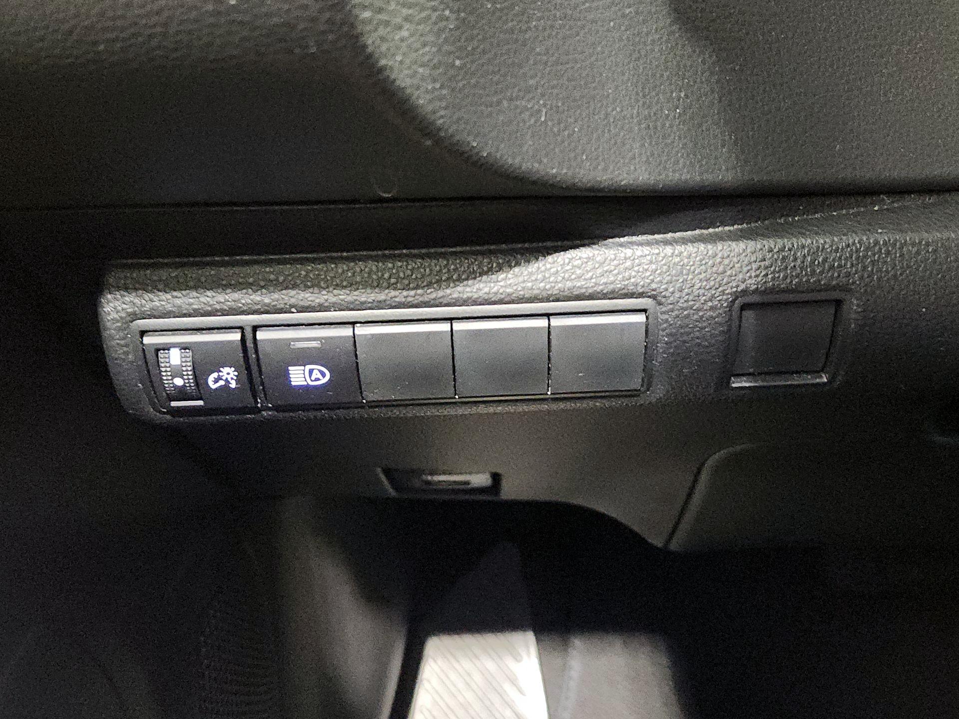 Thumbnail: 2022 Toyota Corolla - 13