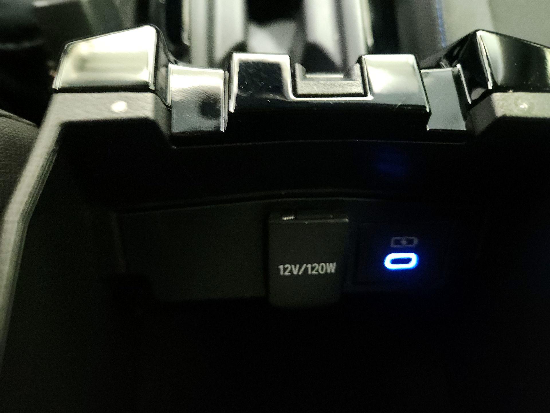 Thumbnail: 2022 Toyota Corolla - 18