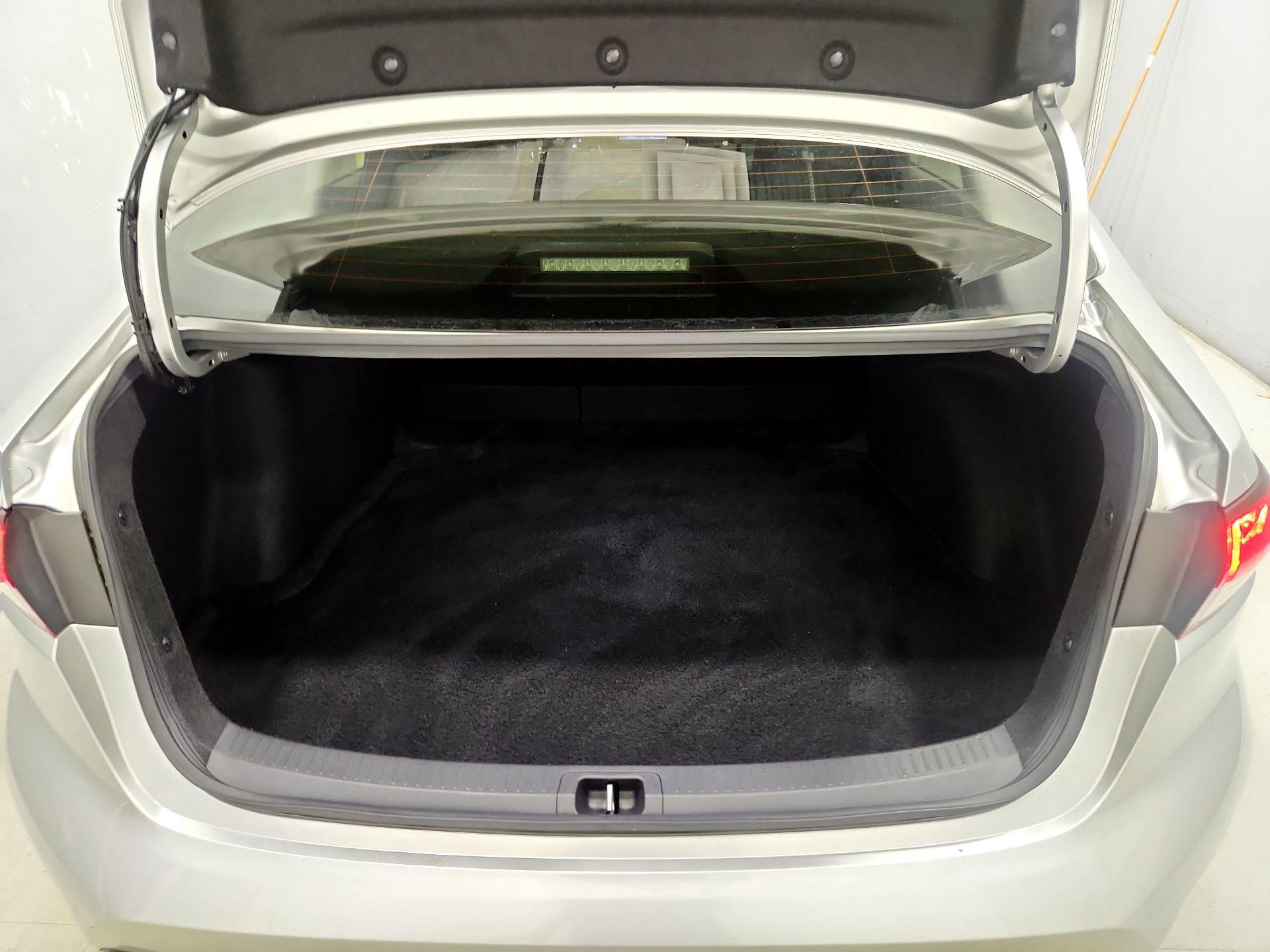 Thumbnail: 2022 Toyota Corolla - 20