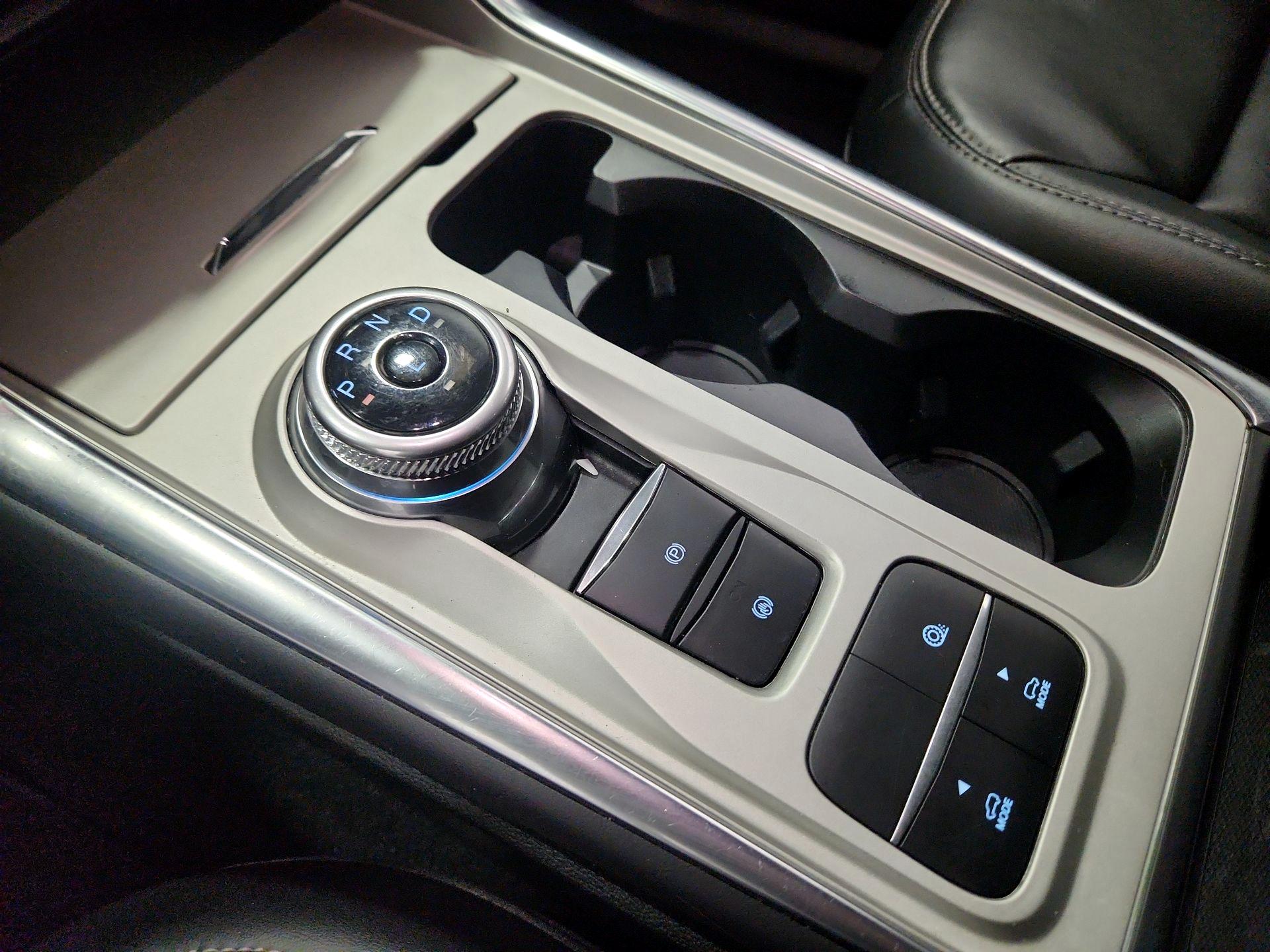 Thumbnail: 2023 Ford Explorer - 17