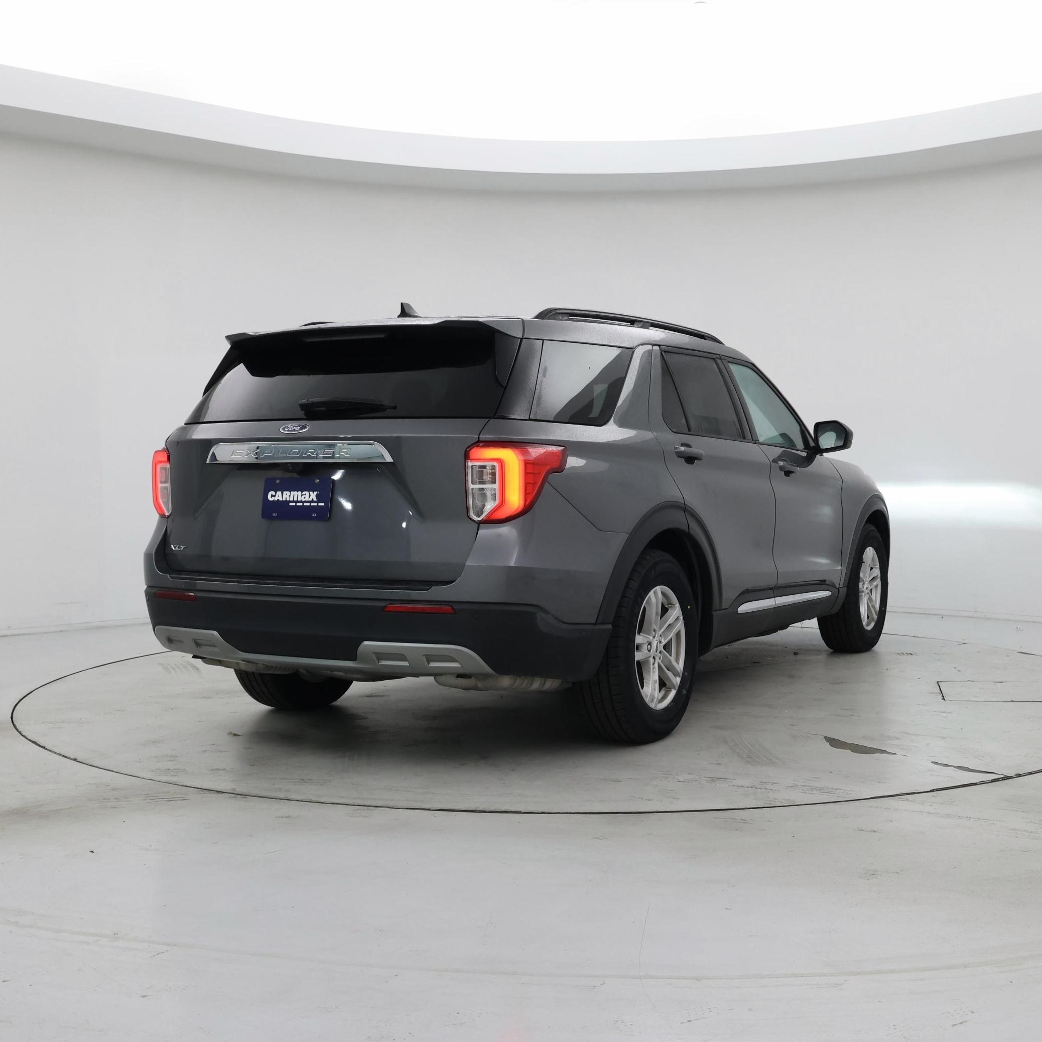 Thumbnail: 2023 Ford Explorer - 8