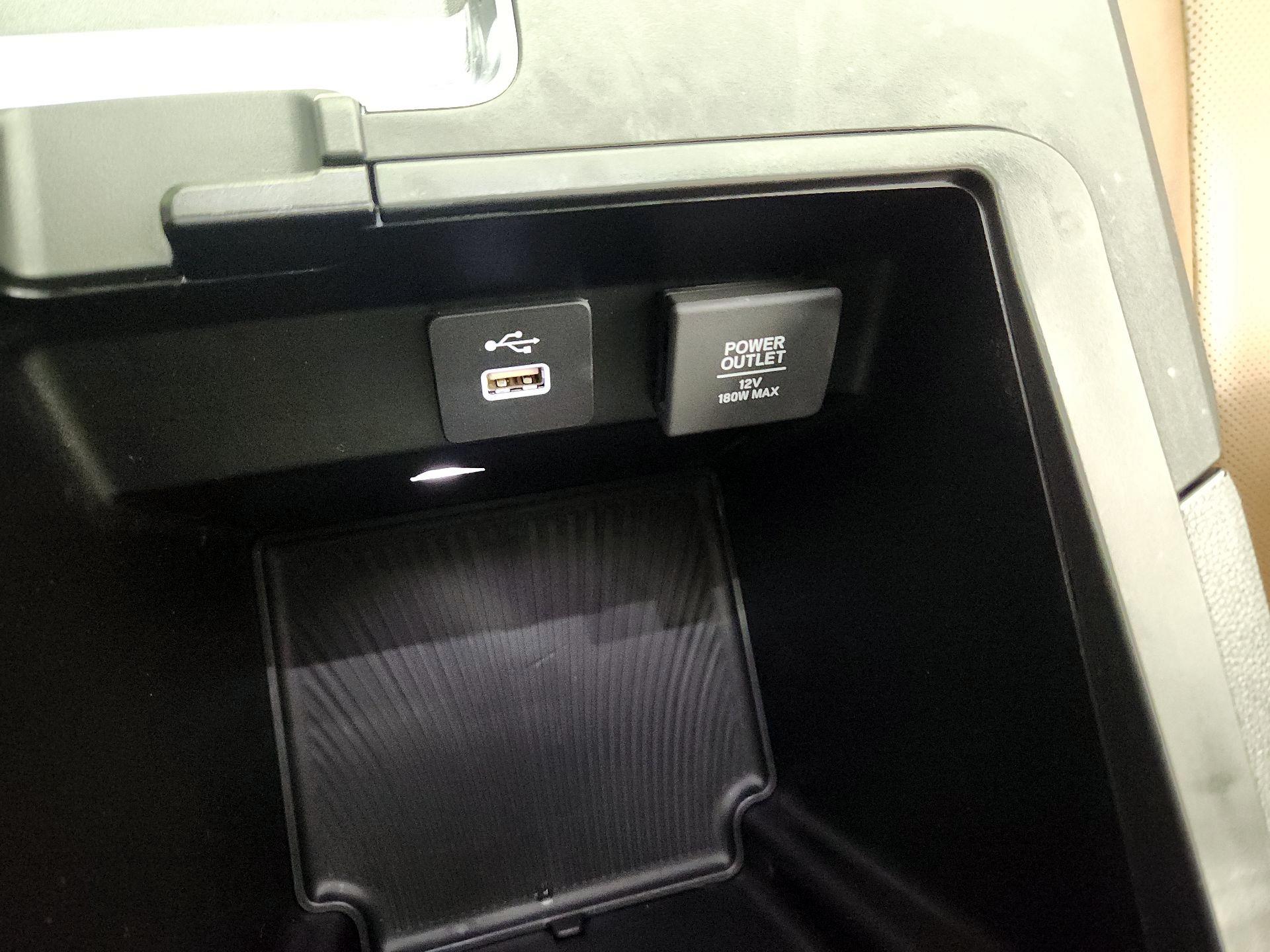 Thumbnail: 2023 Acura MDX - 19