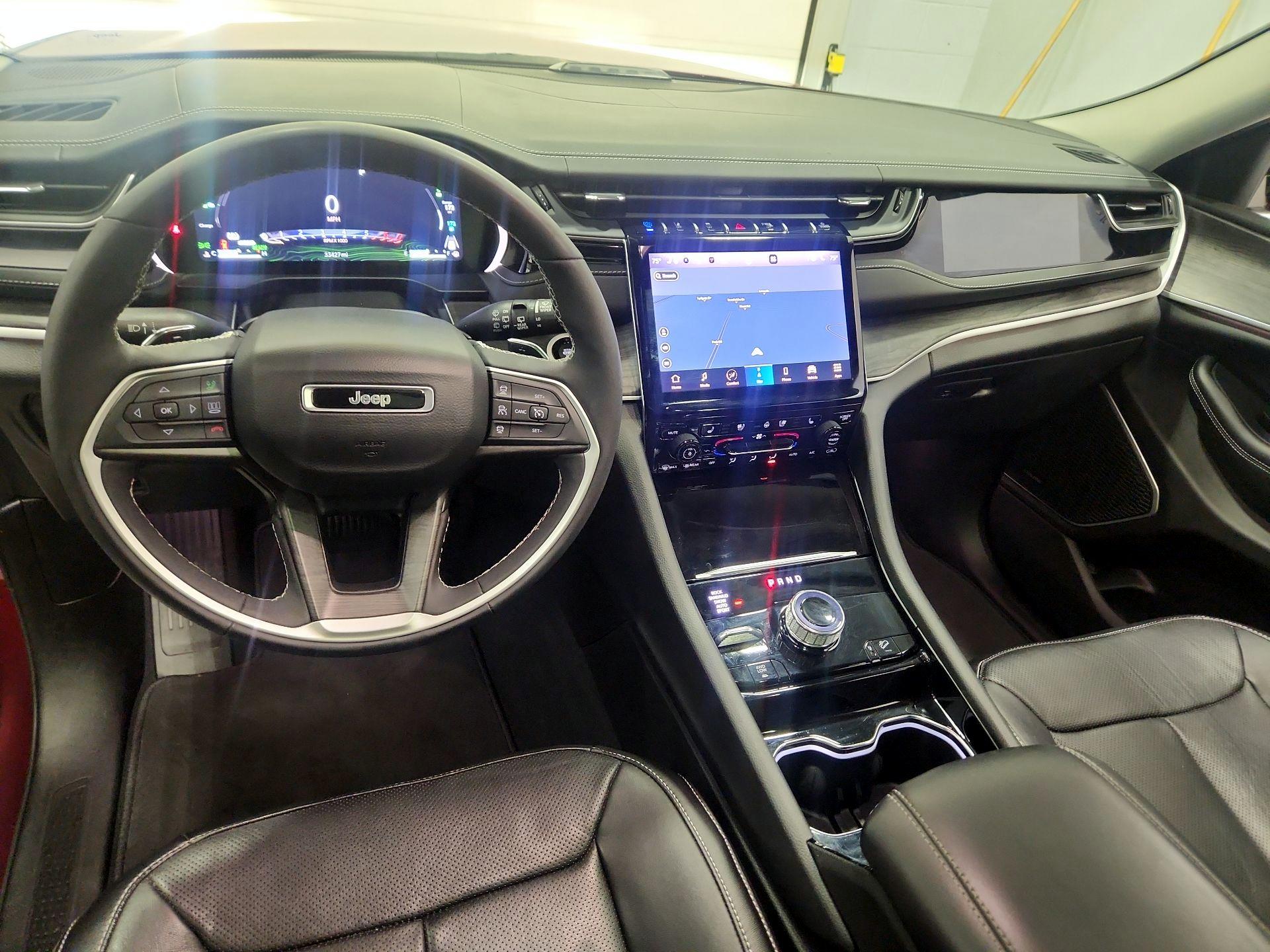 Thumbnail: 2023 Jeep Grand Cherokee - 9