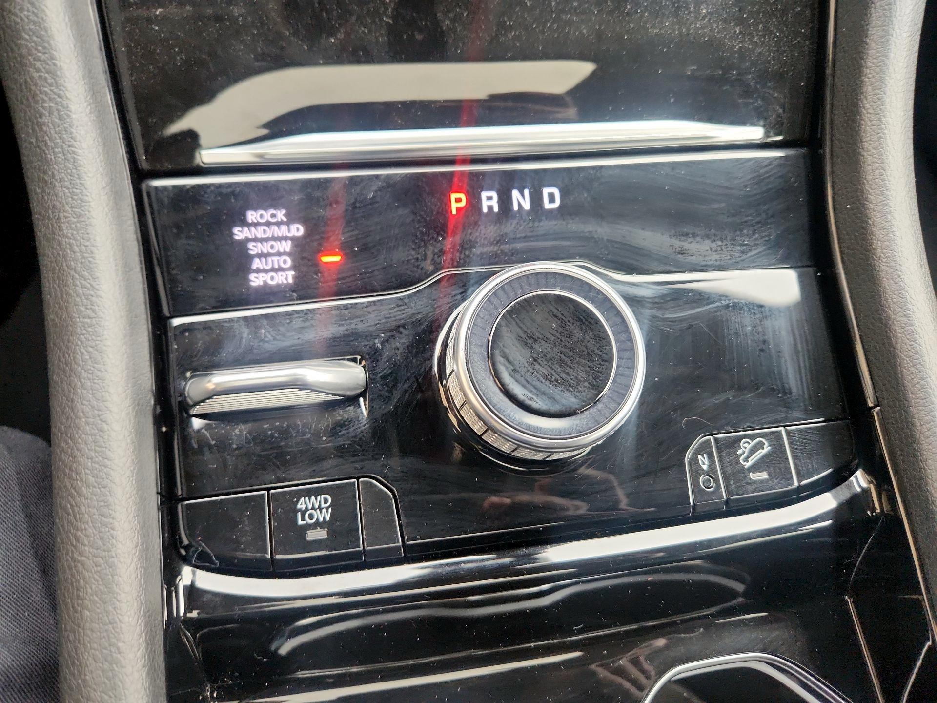 Thumbnail: 2023 Jeep Grand Cherokee - 18