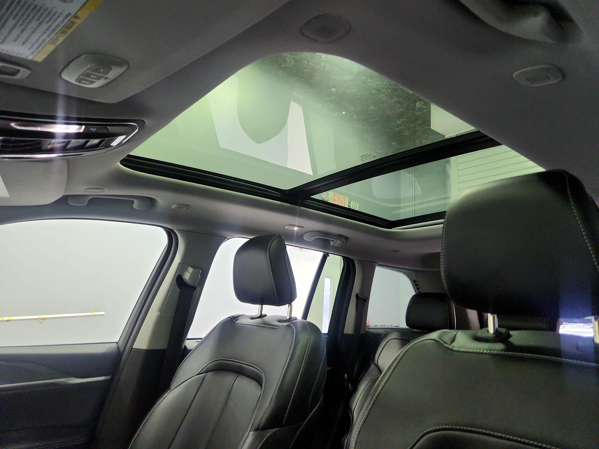 Thumbnail: 2023 Jeep Grand Cherokee - 20