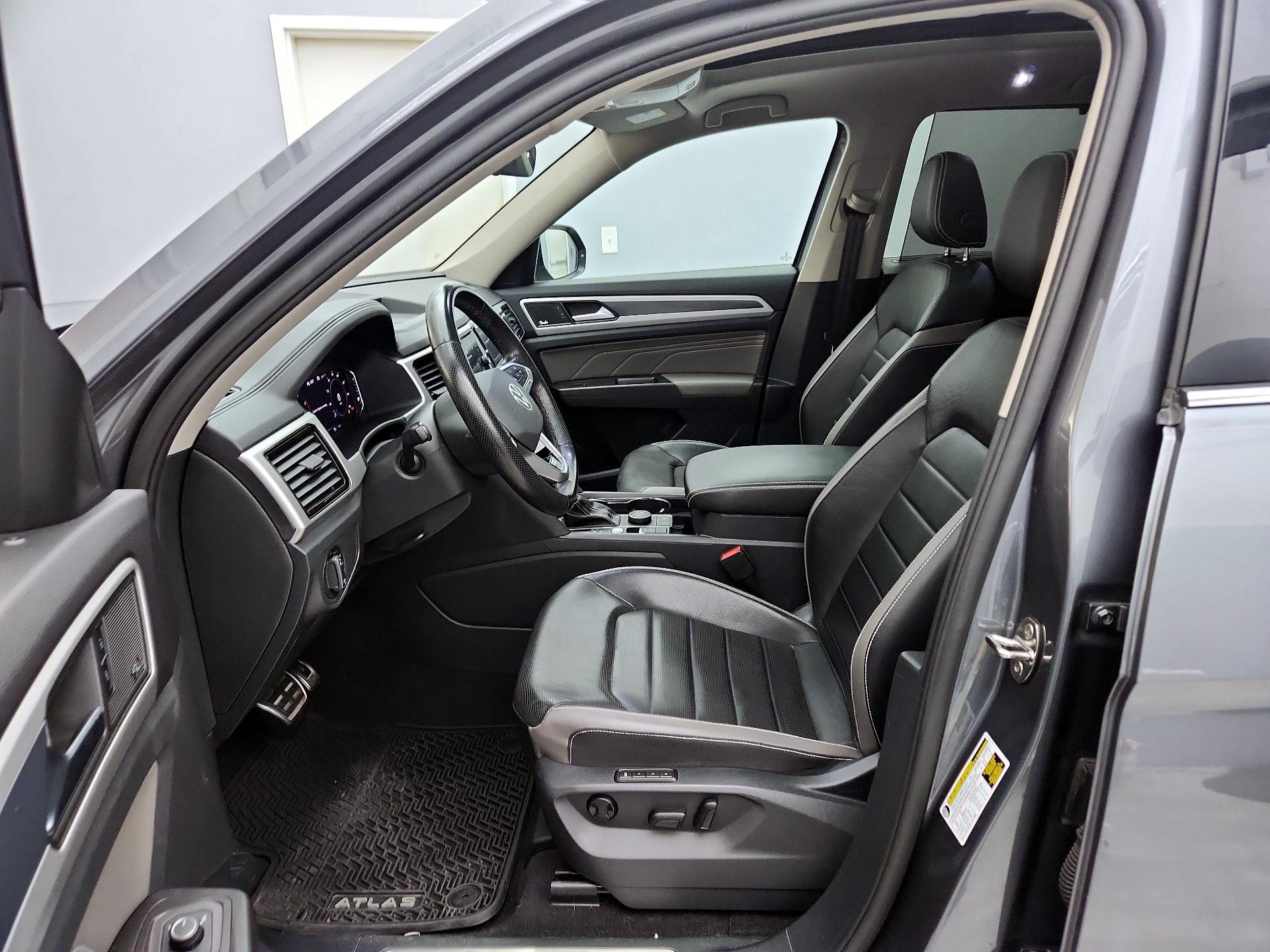 Thumbnail: 2023 Volkswagen Atlas - 11