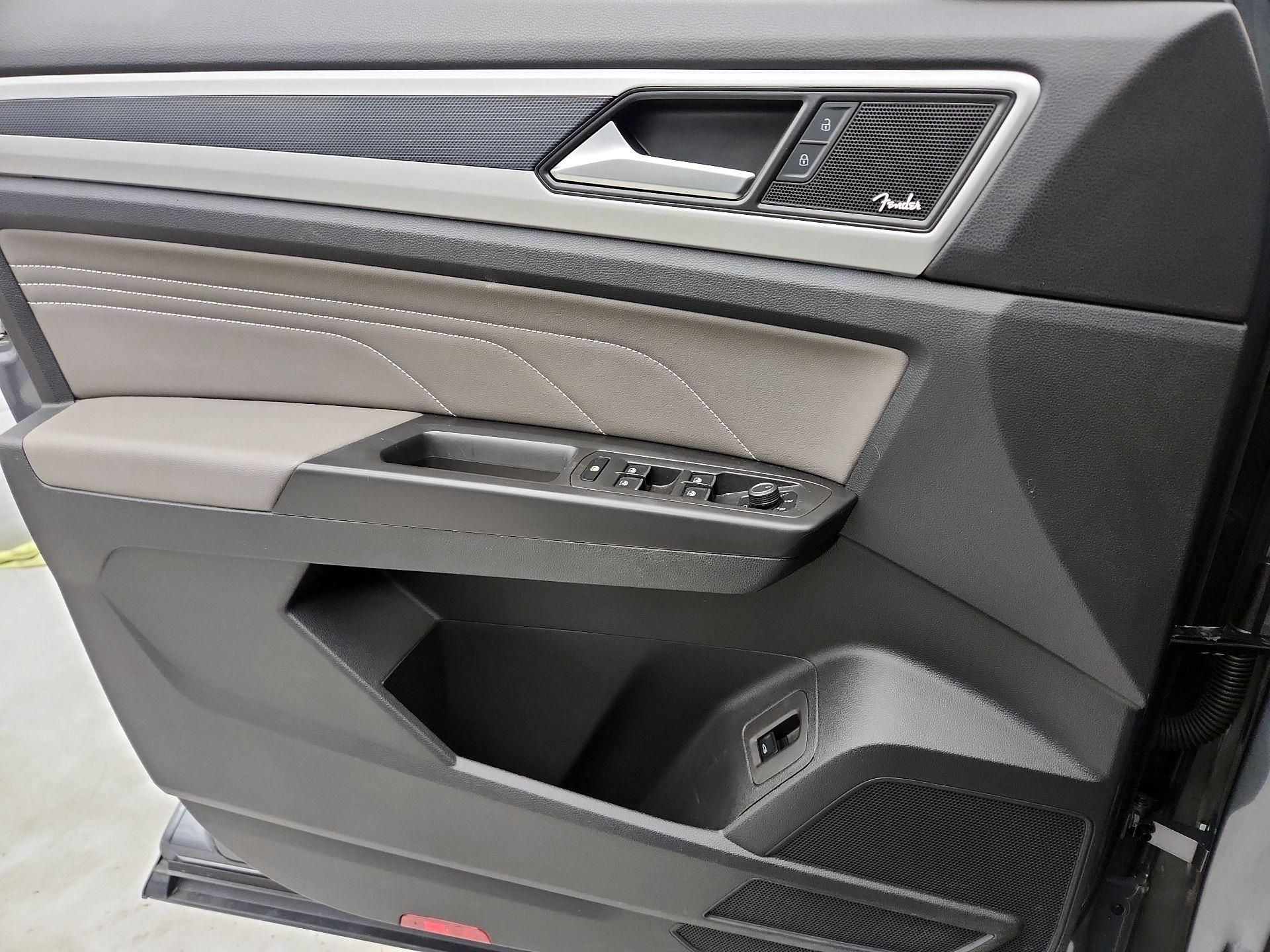 Thumbnail: 2023 Volkswagen Atlas - 12