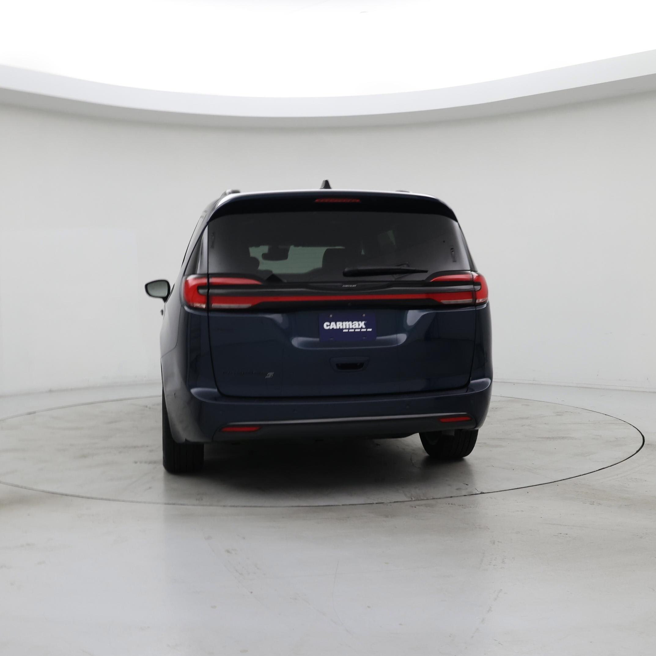 Thumbnail: 2023 Chrysler Pacifica - 6