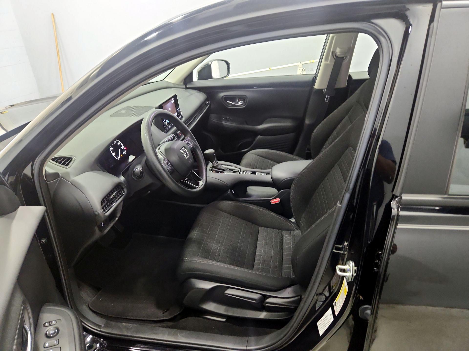 Thumbnail: 2025 Honda HR-V - 11