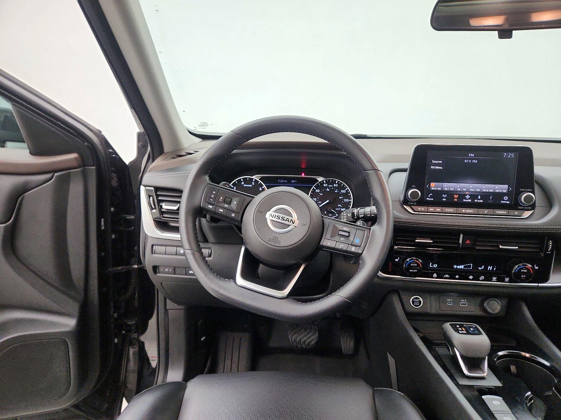 Thumbnail: 2021 Nissan Rogue - 10