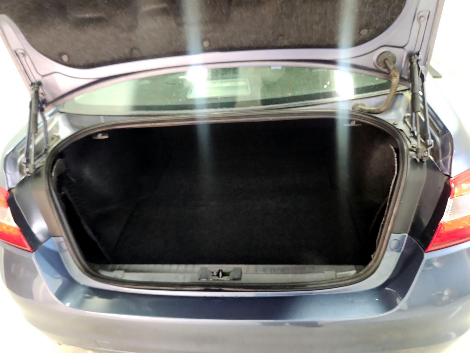 Thumbnail: 2016 Subaru Legacy - 20