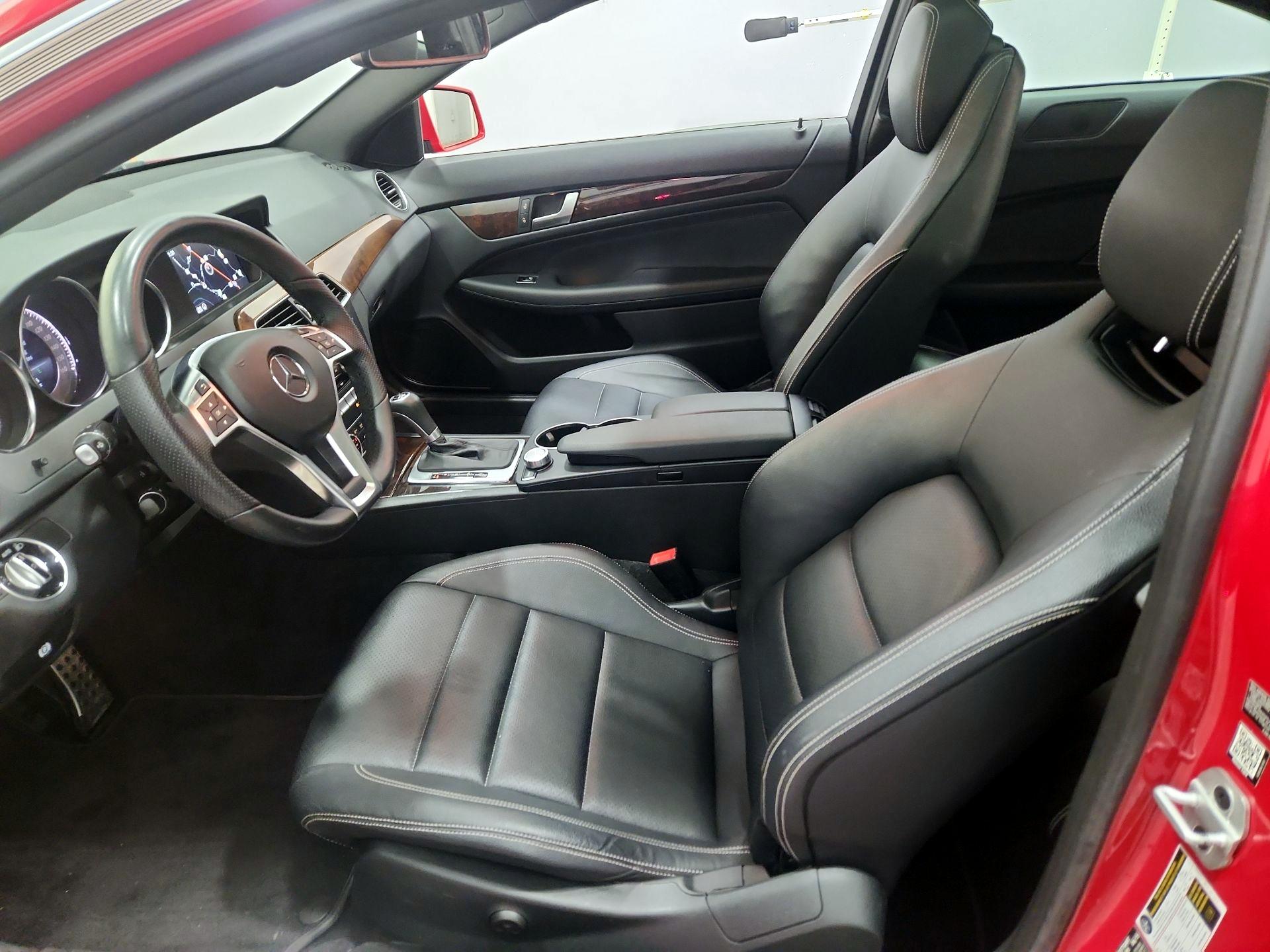 Thumbnail: 2015 Mercedes-Benz C-Class - 11