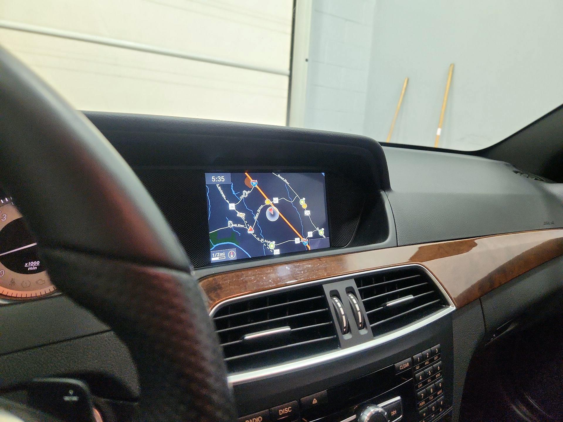 Thumbnail: 2015 Mercedes-Benz C-Class - 14