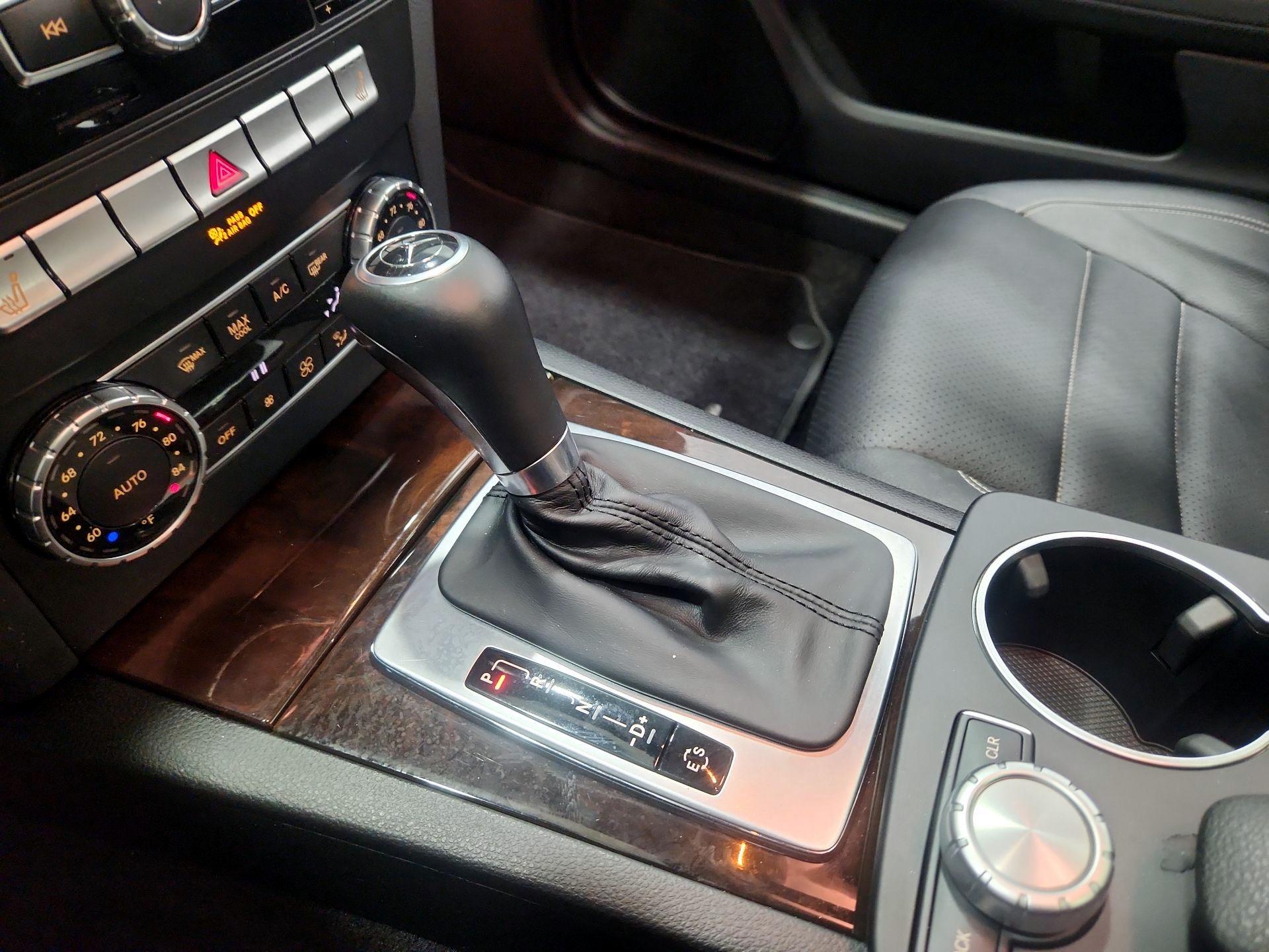 Thumbnail: 2015 Mercedes-Benz C-Class - 18