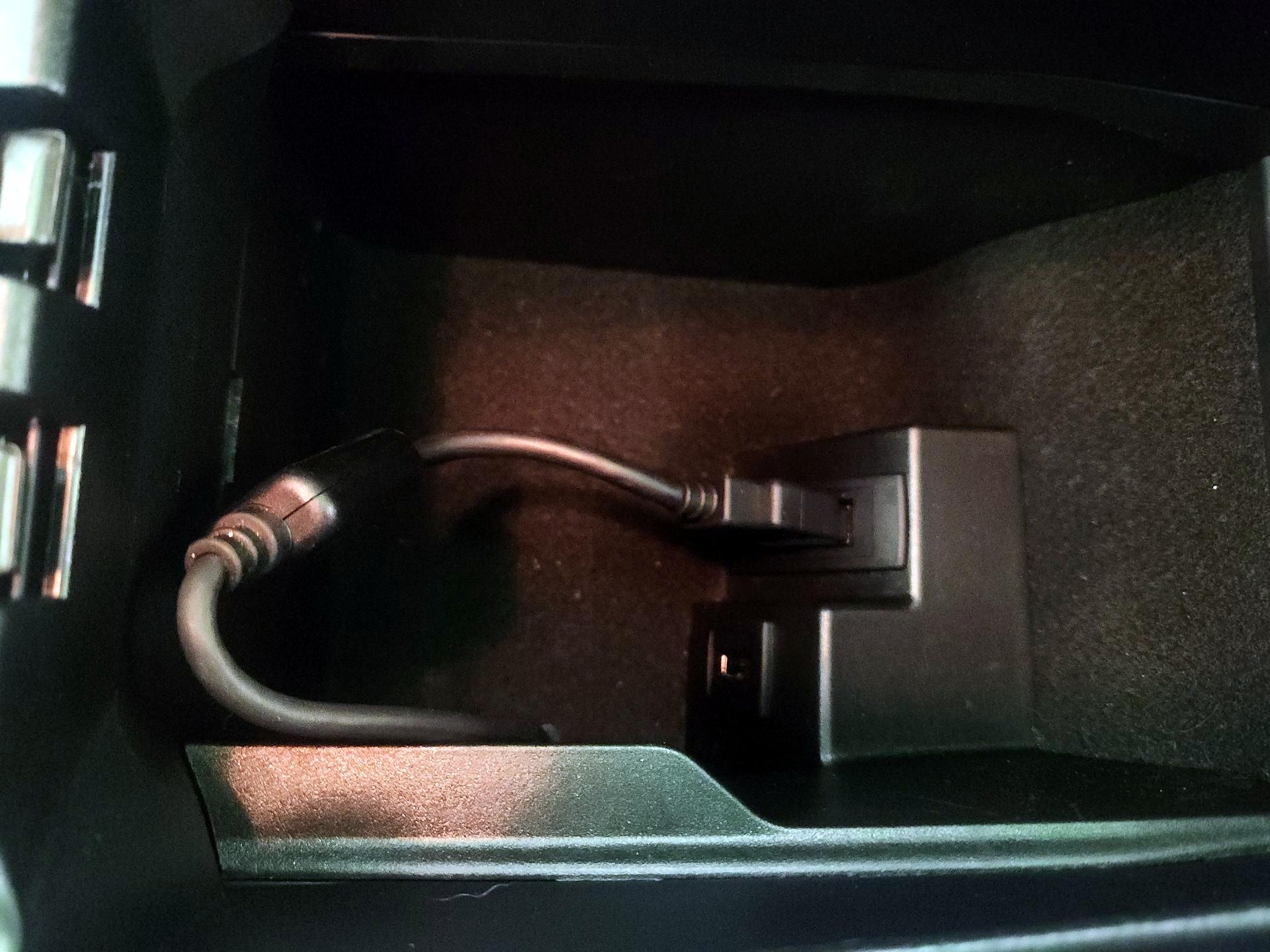 Thumbnail: 2015 Mercedes-Benz C-Class - 19