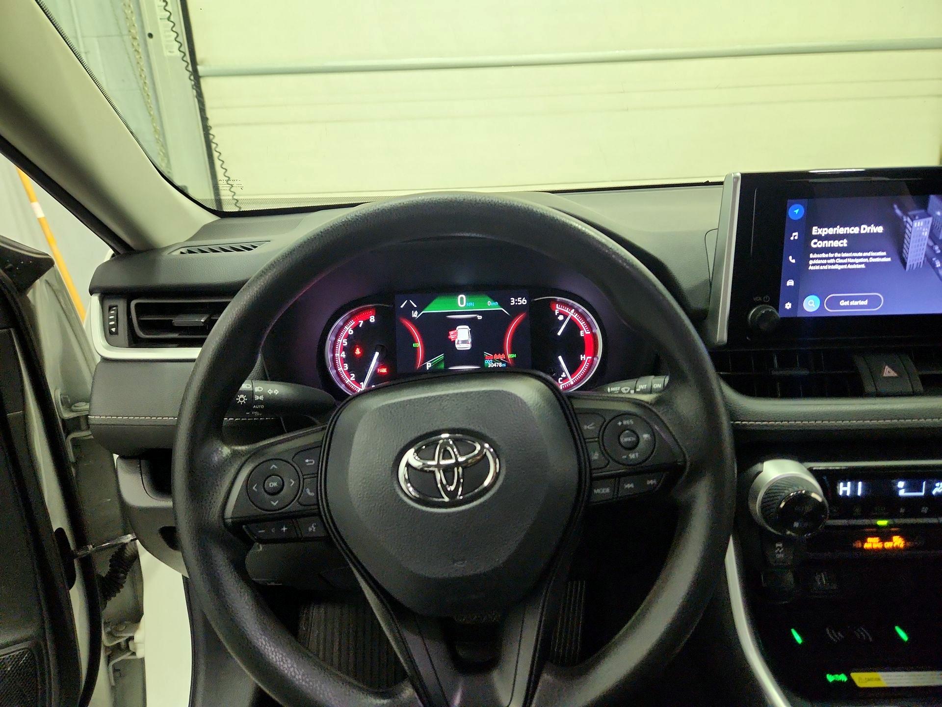 Thumbnail: 2024 Toyota RAV4 - 10