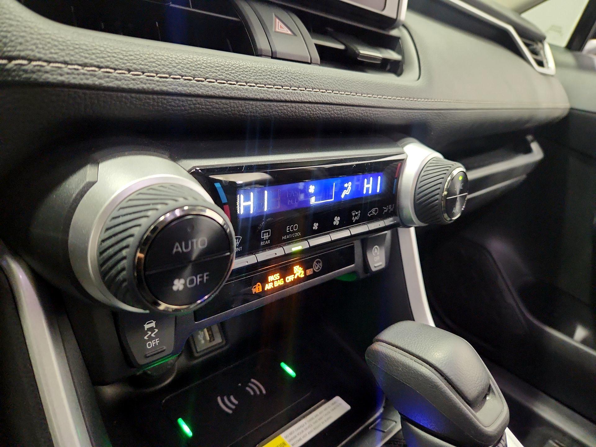 Thumbnail: 2024 Toyota RAV4 - 16