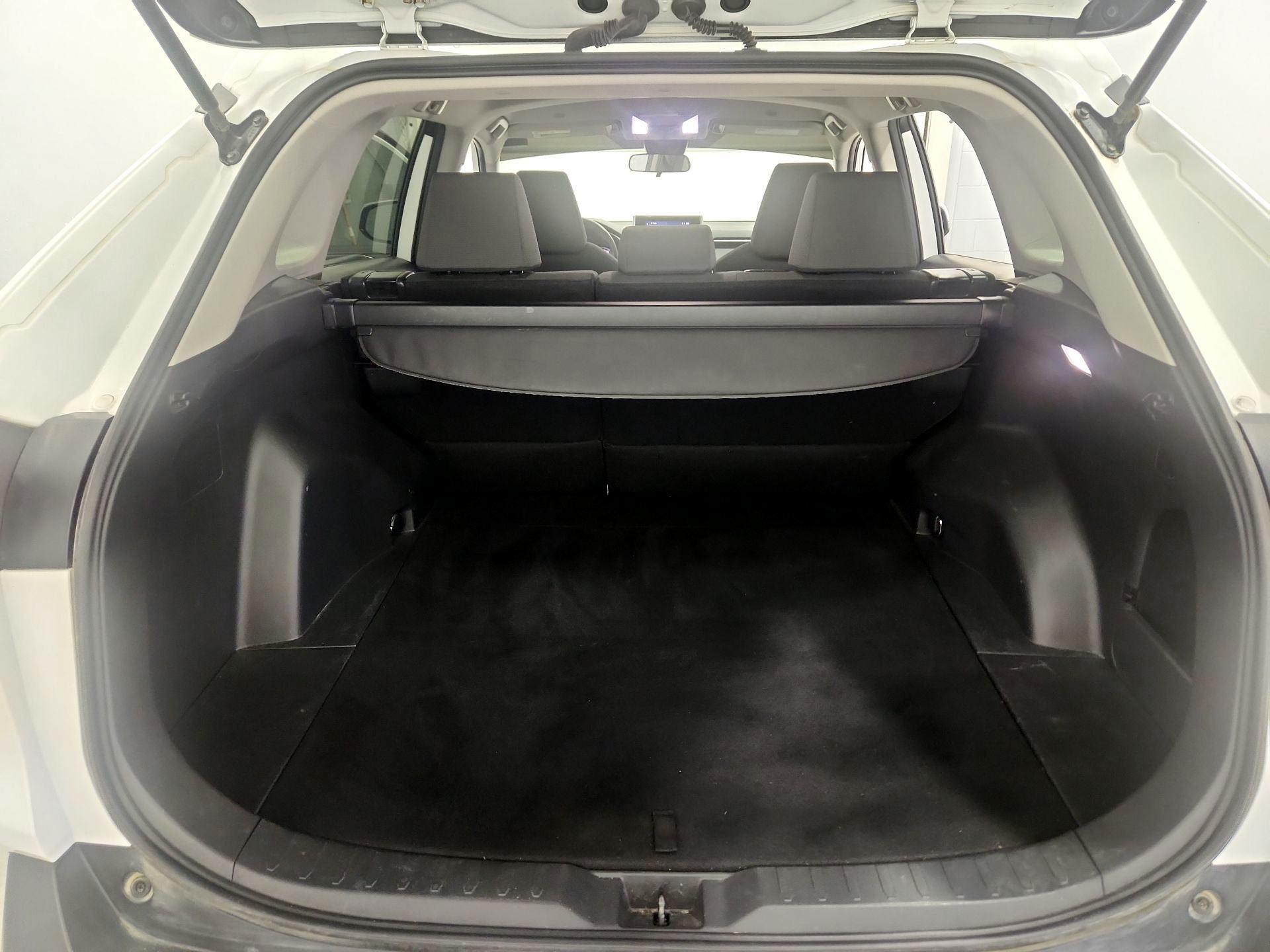 Thumbnail: 2024 Toyota RAV4 - 20