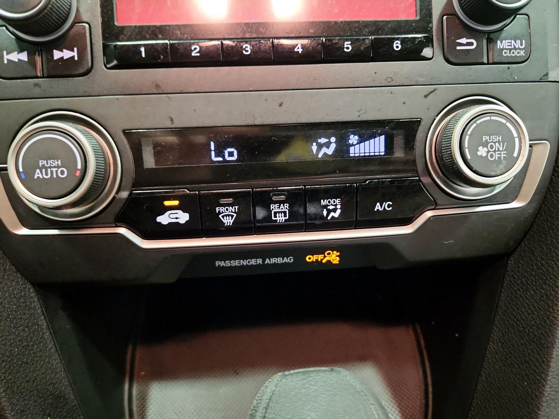 Thumbnail: 2016 Honda Civic - 16