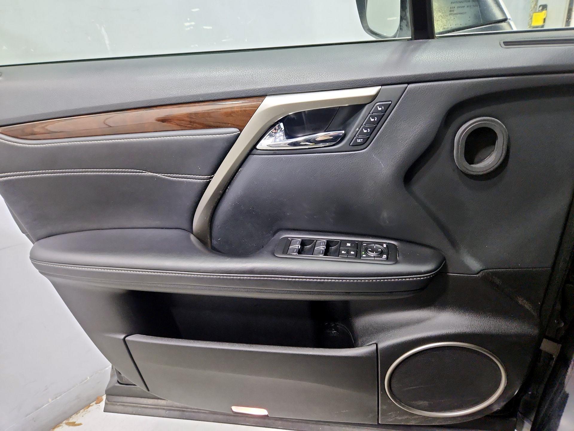 Thumbnail: 2019 Lexus RX - 12