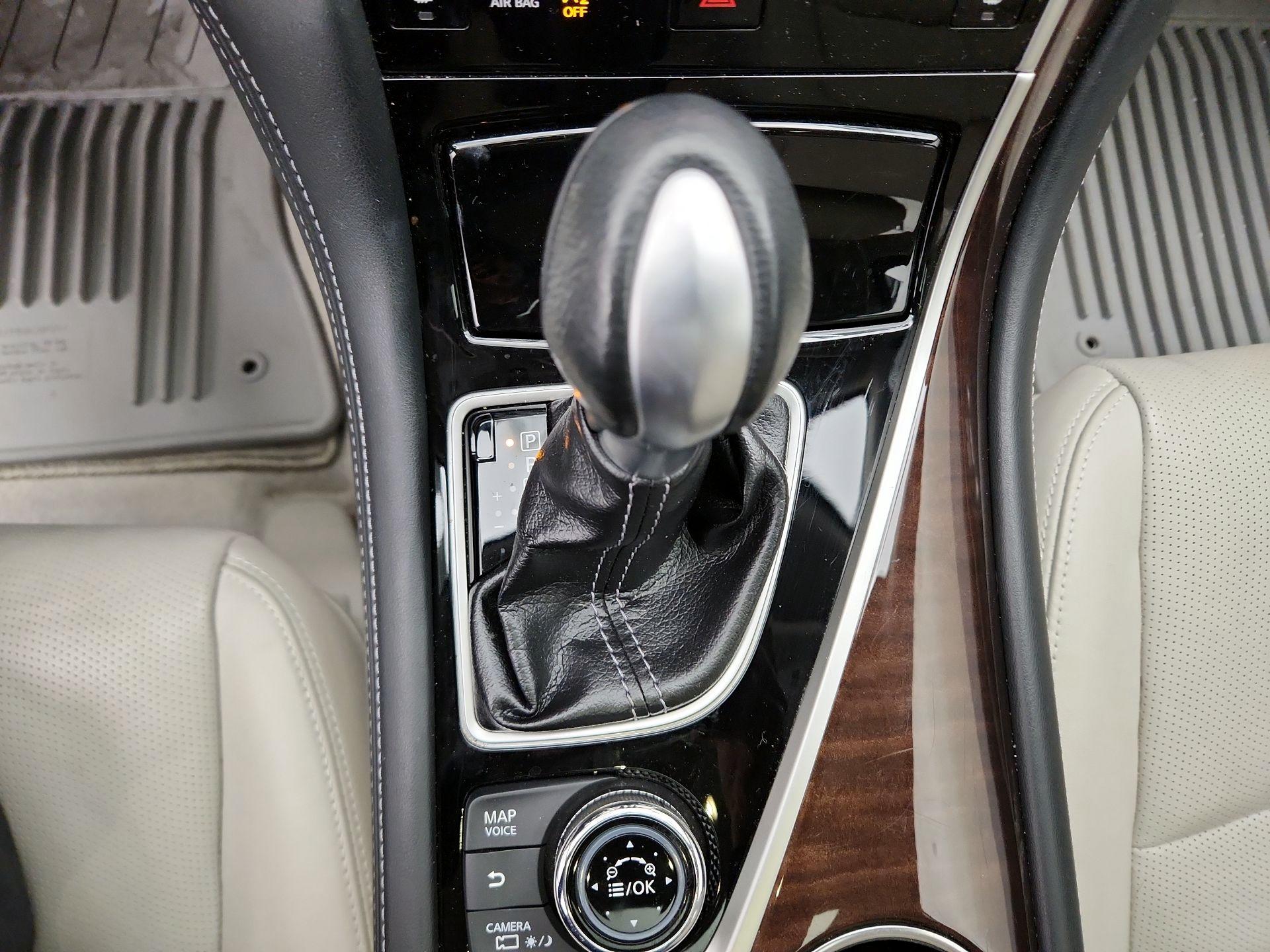 Thumbnail: 2014 INFINITI Q50 - 17