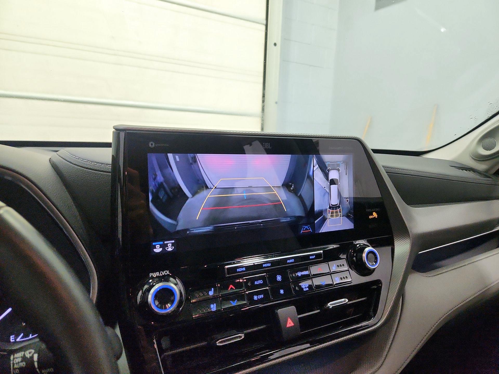 Thumbnail: 2021 Toyota Highlander - 15