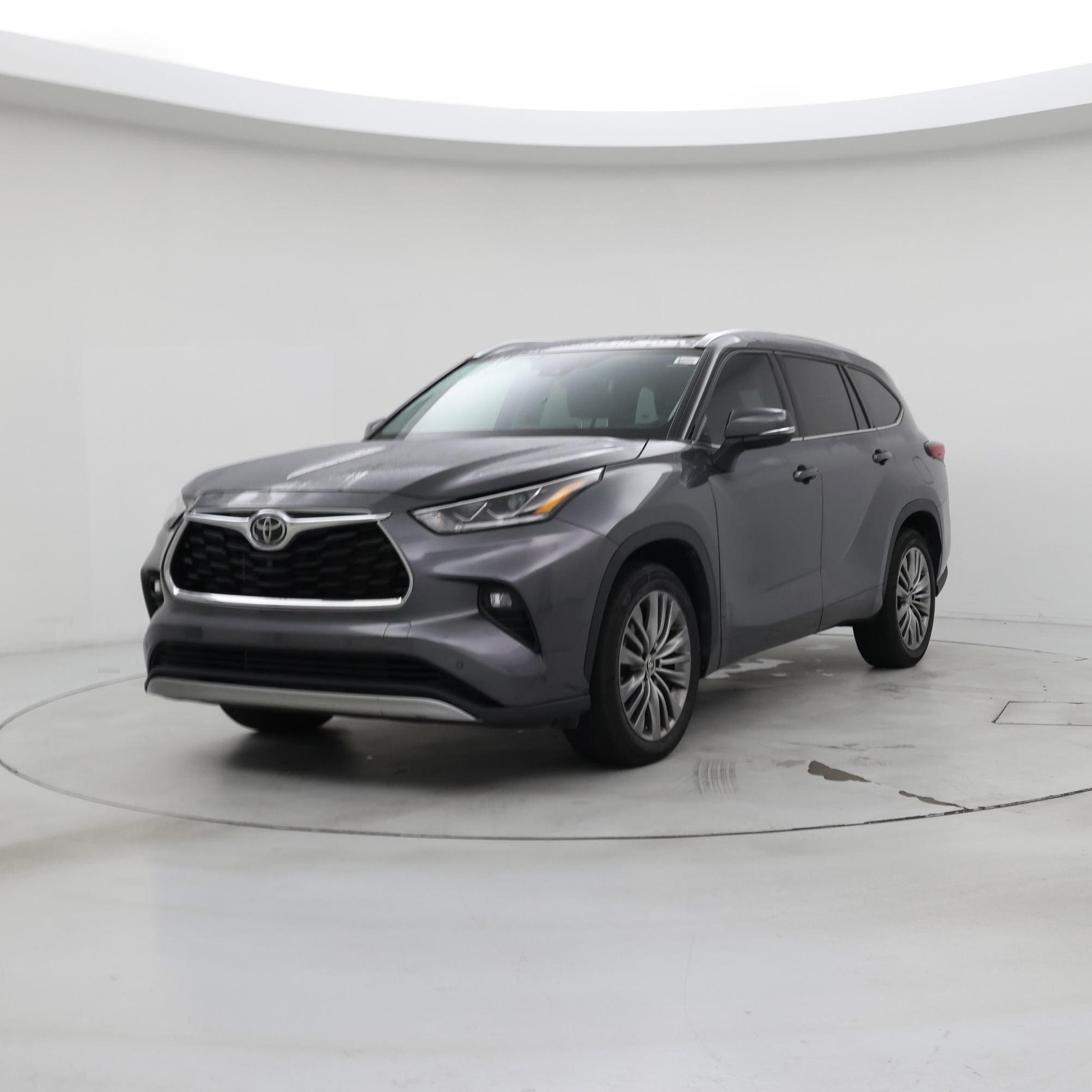 Thumbnail: 2021 Toyota Highlander - 4