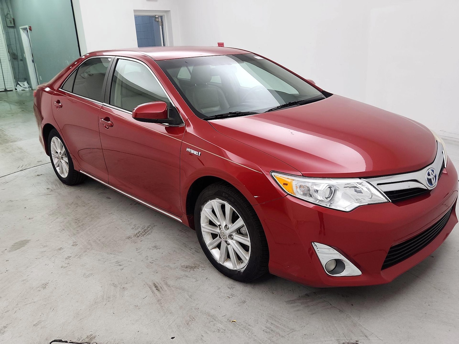 2014 Toyota Camry LE Hybrid