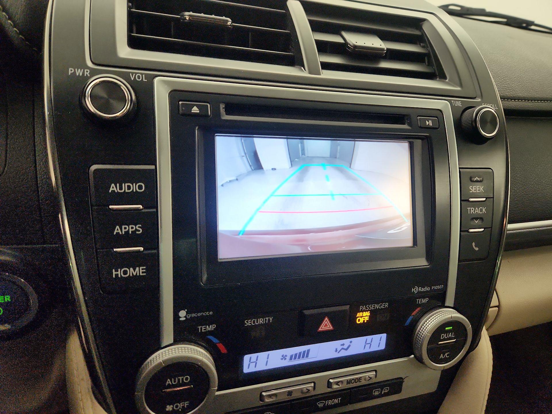 Thumbnail: 2014 Toyota Camry - 12