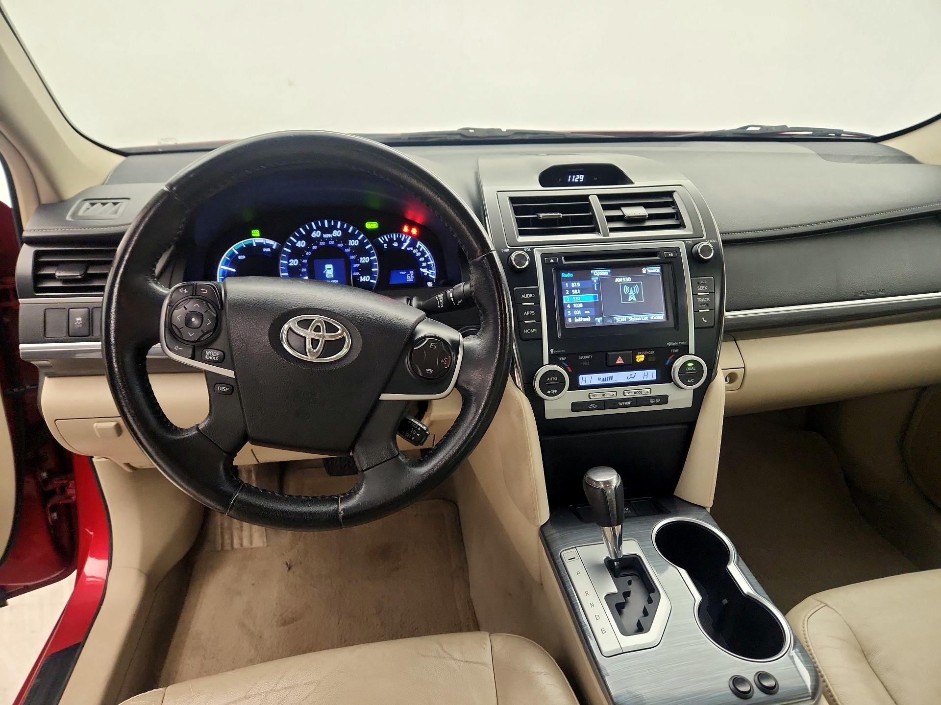 Thumbnail: 2014 Toyota Camry - 8