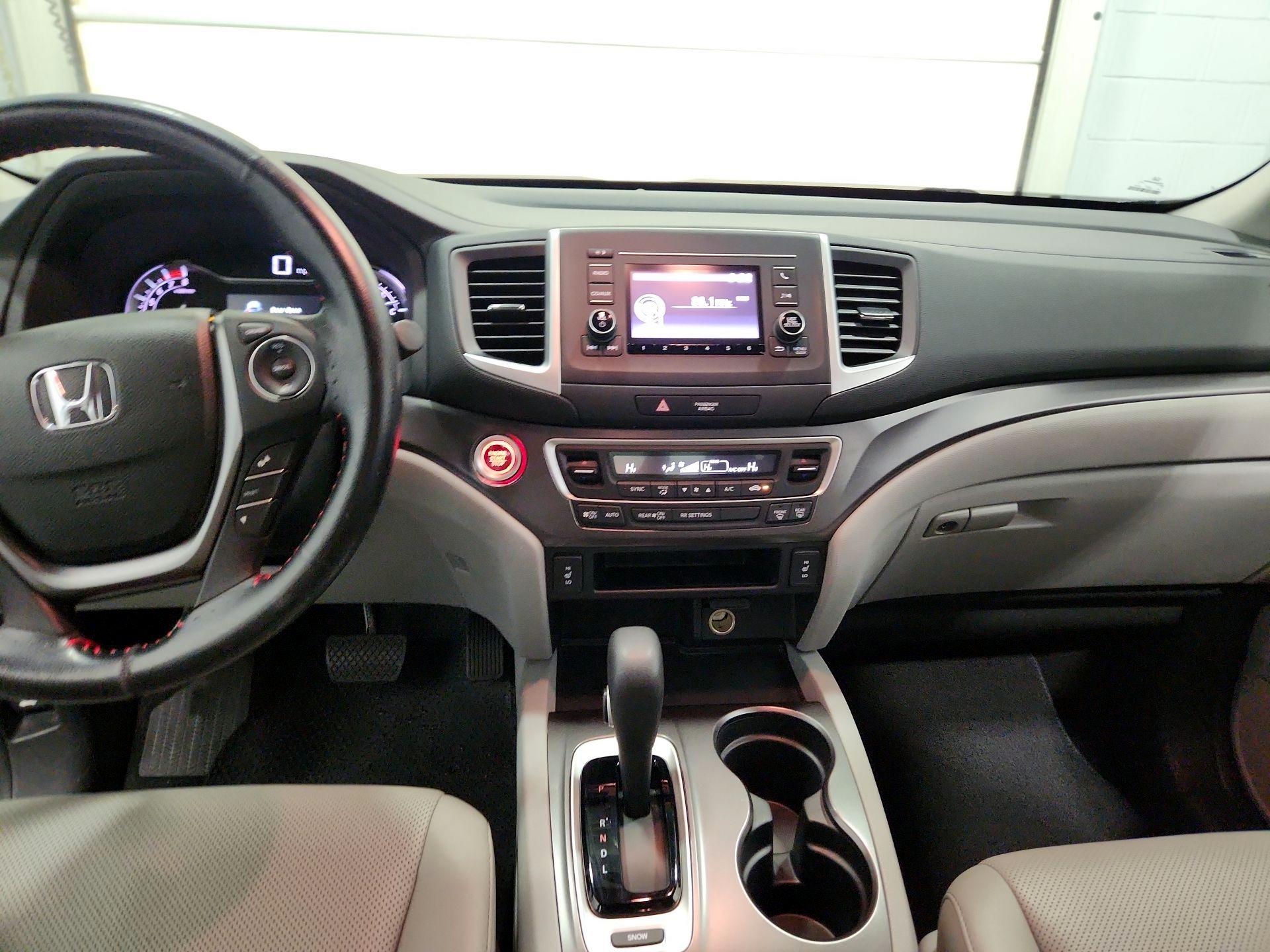 Thumbnail: 2017 Honda Ridgeline - 9