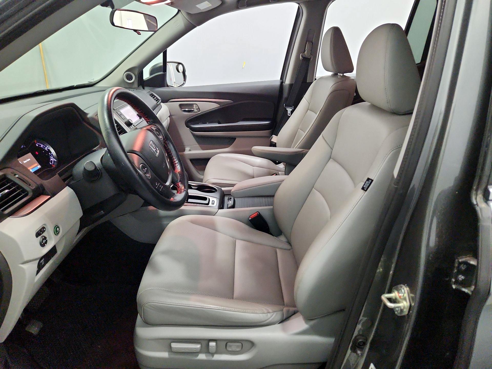 Thumbnail: 2017 Honda Ridgeline - 11