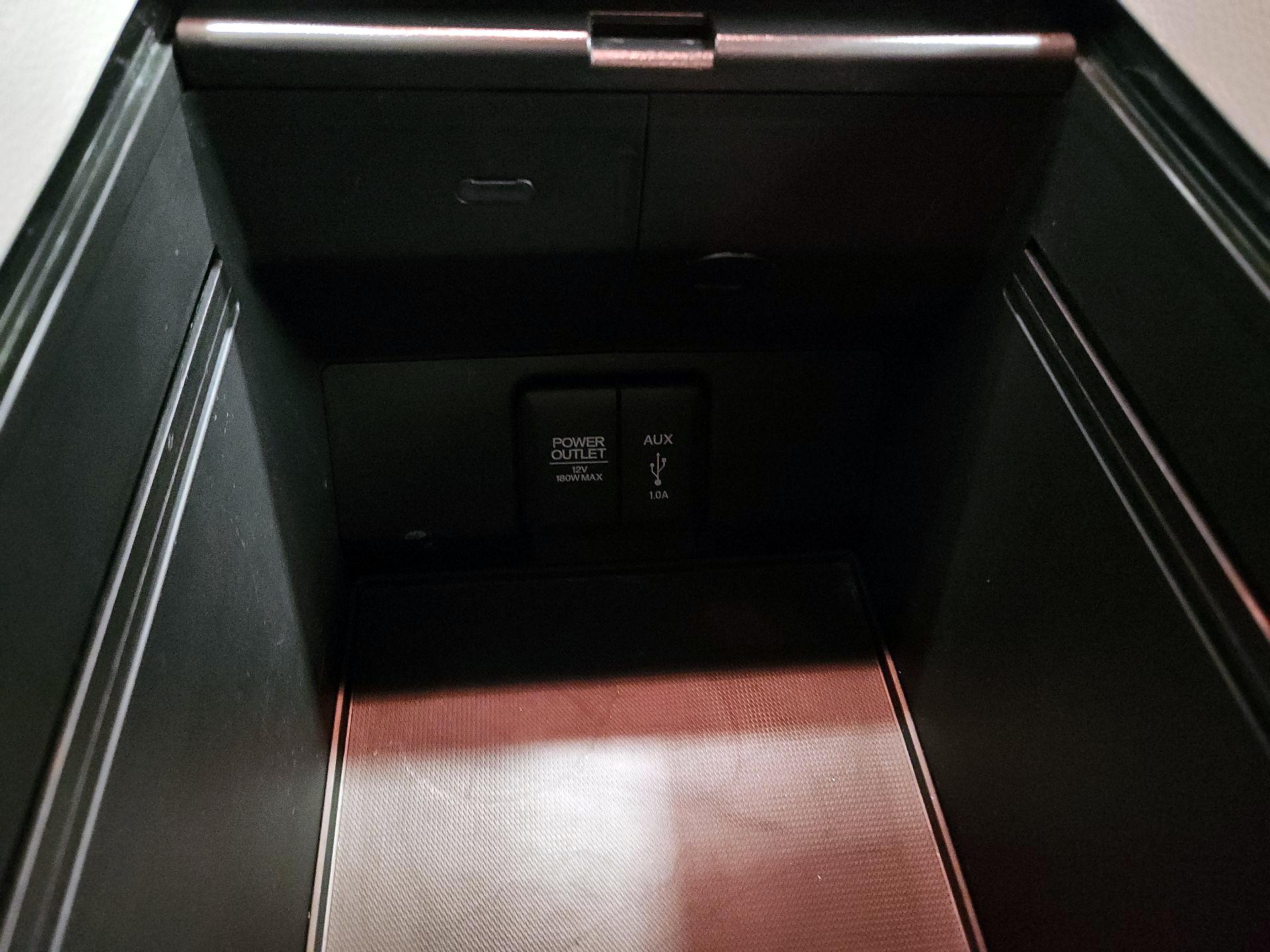 Thumbnail: 2017 Honda Ridgeline - 18