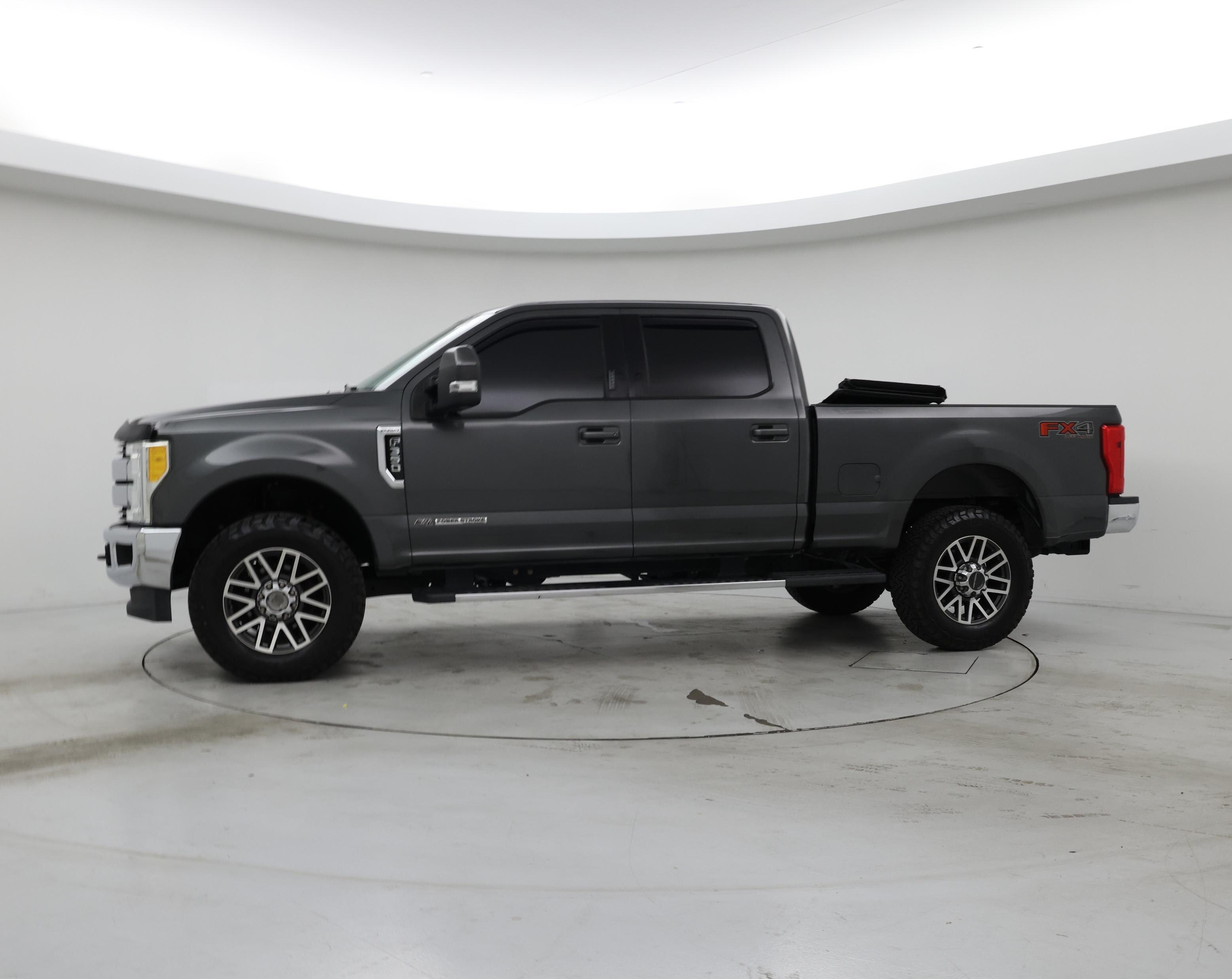 Thumbnail: 2017 Ford F-350 - 3