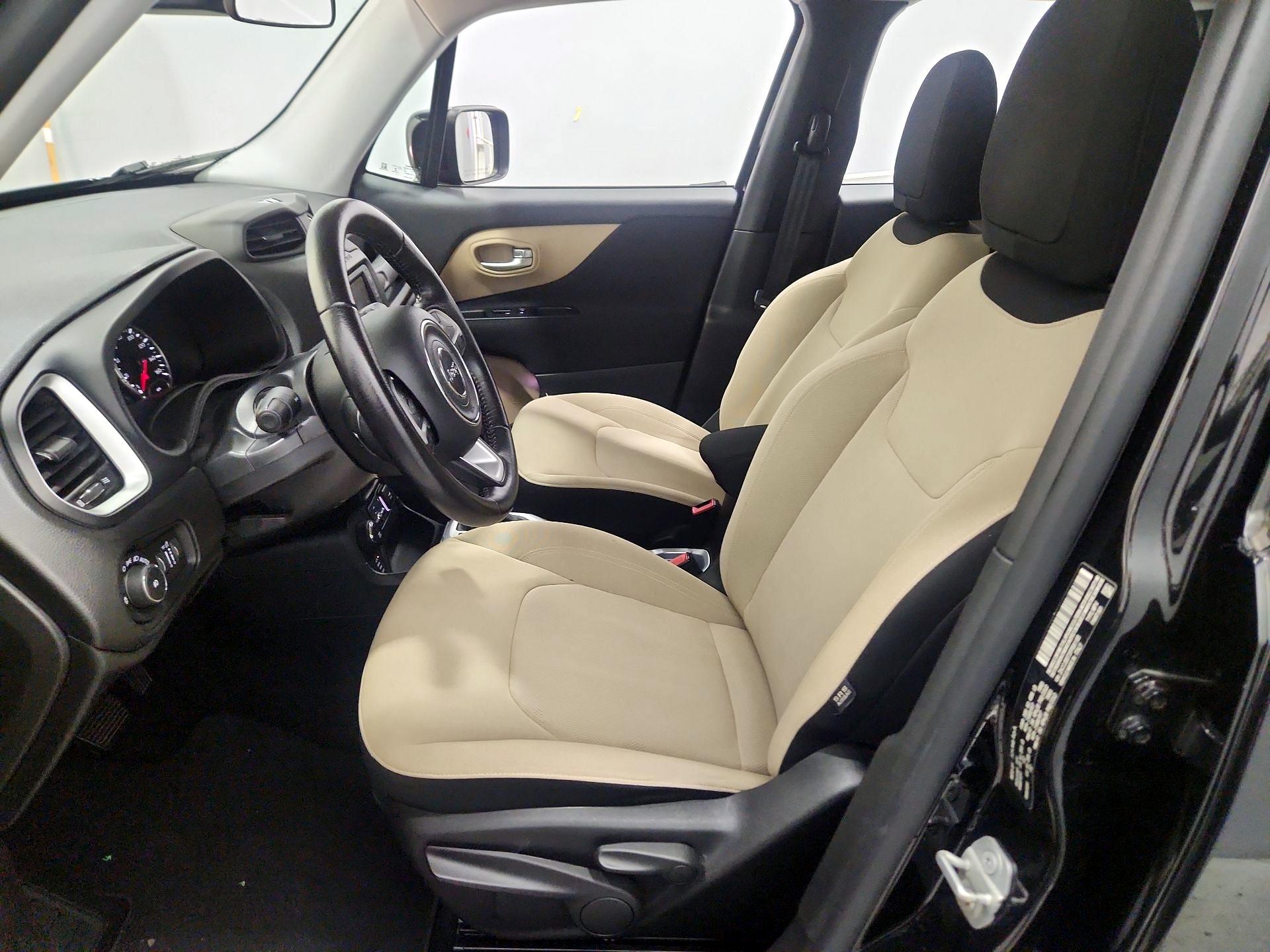 Thumbnail: 2015 Jeep Renegade - 11