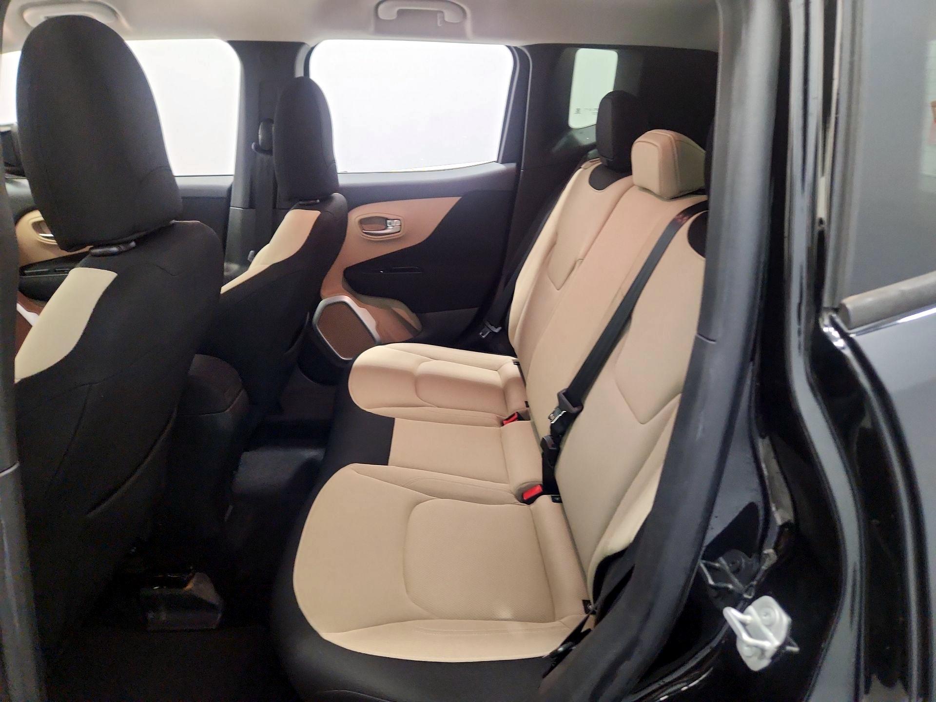 Thumbnail: 2015 Jeep Renegade - 19