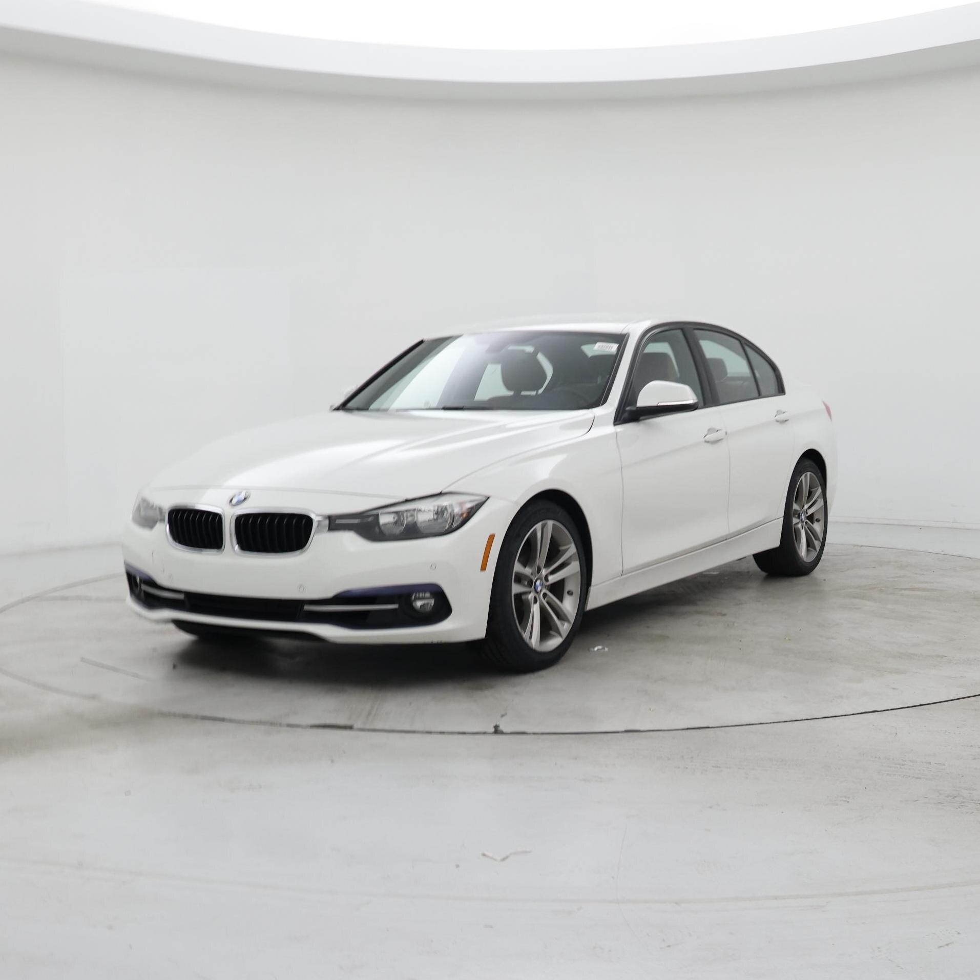 Thumbnail: 2016 BMW 3 Series - 4