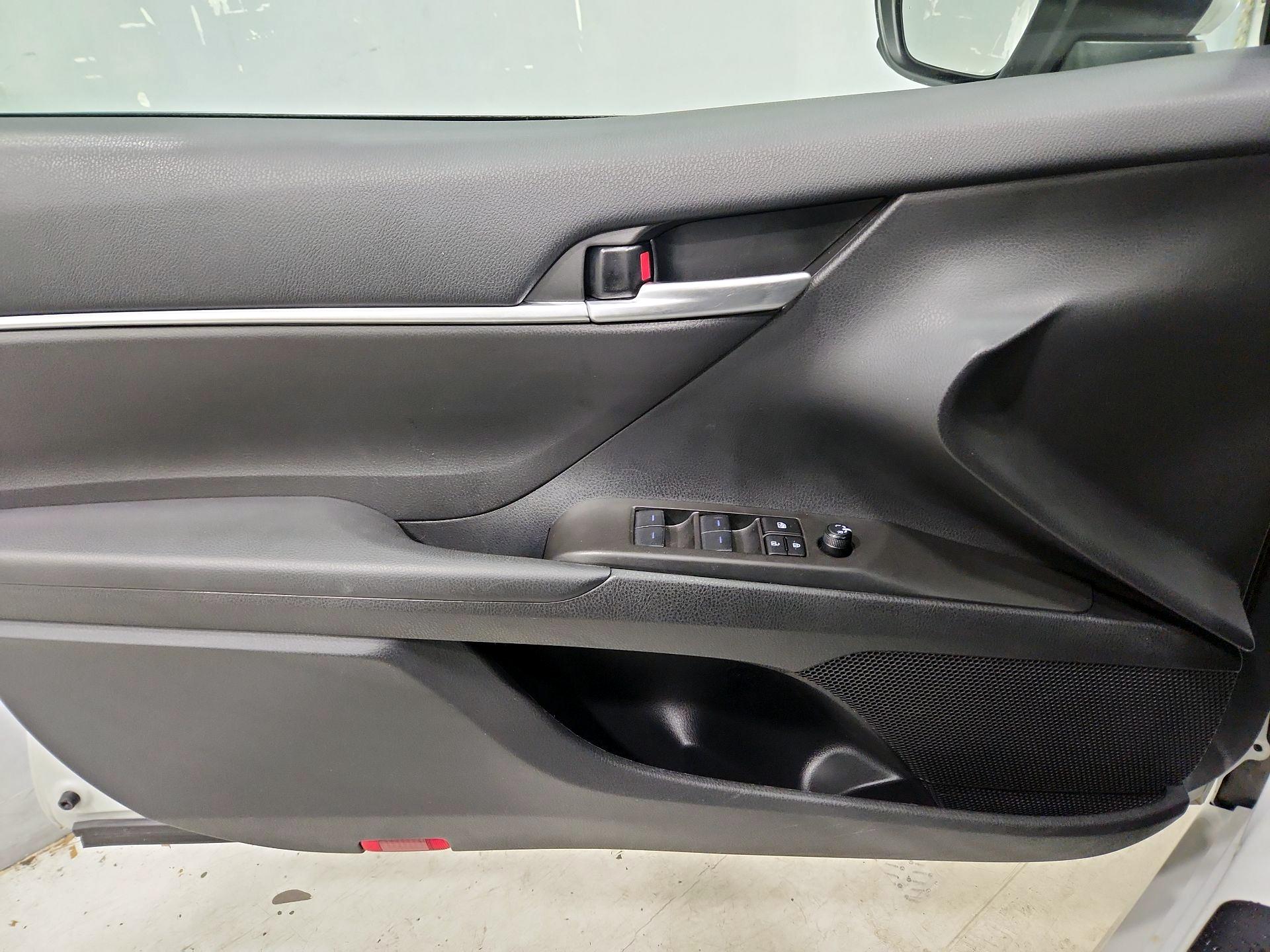 Thumbnail: 2024 Toyota Camry - 12