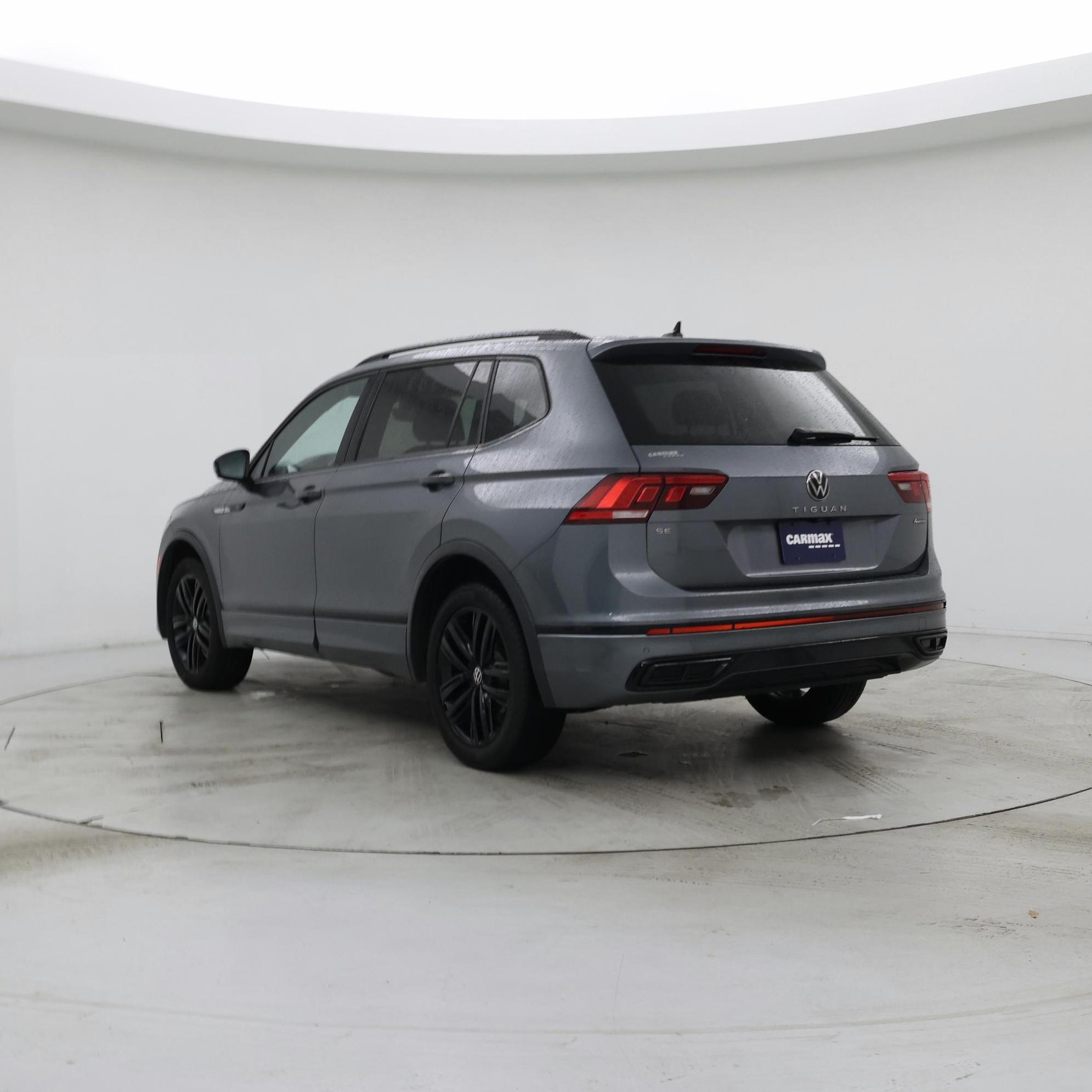 Thumbnail: 2022 Volkswagen Tiguan - 2