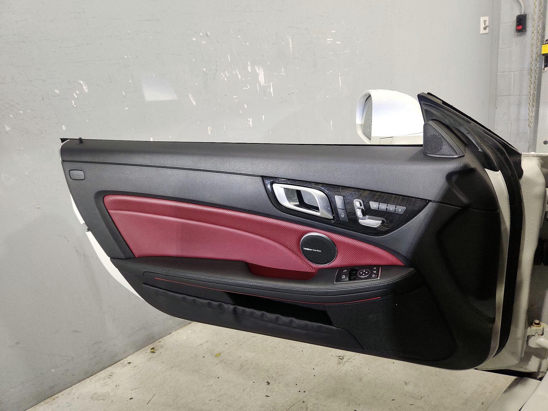 Thumbnail: 2017 Mercedes-Benz SLC - 12