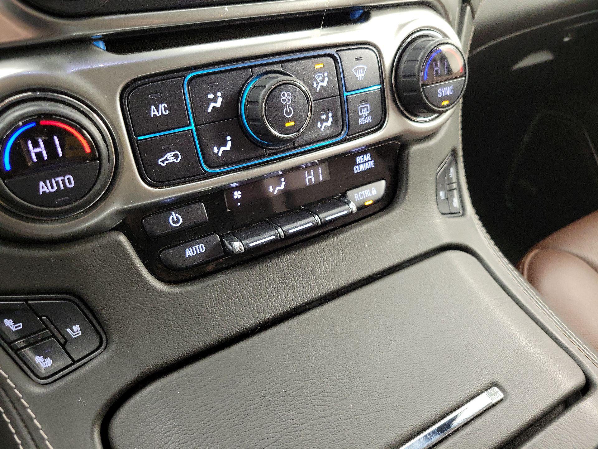 Thumbnail: 2020 Chevrolet Suburban - 17