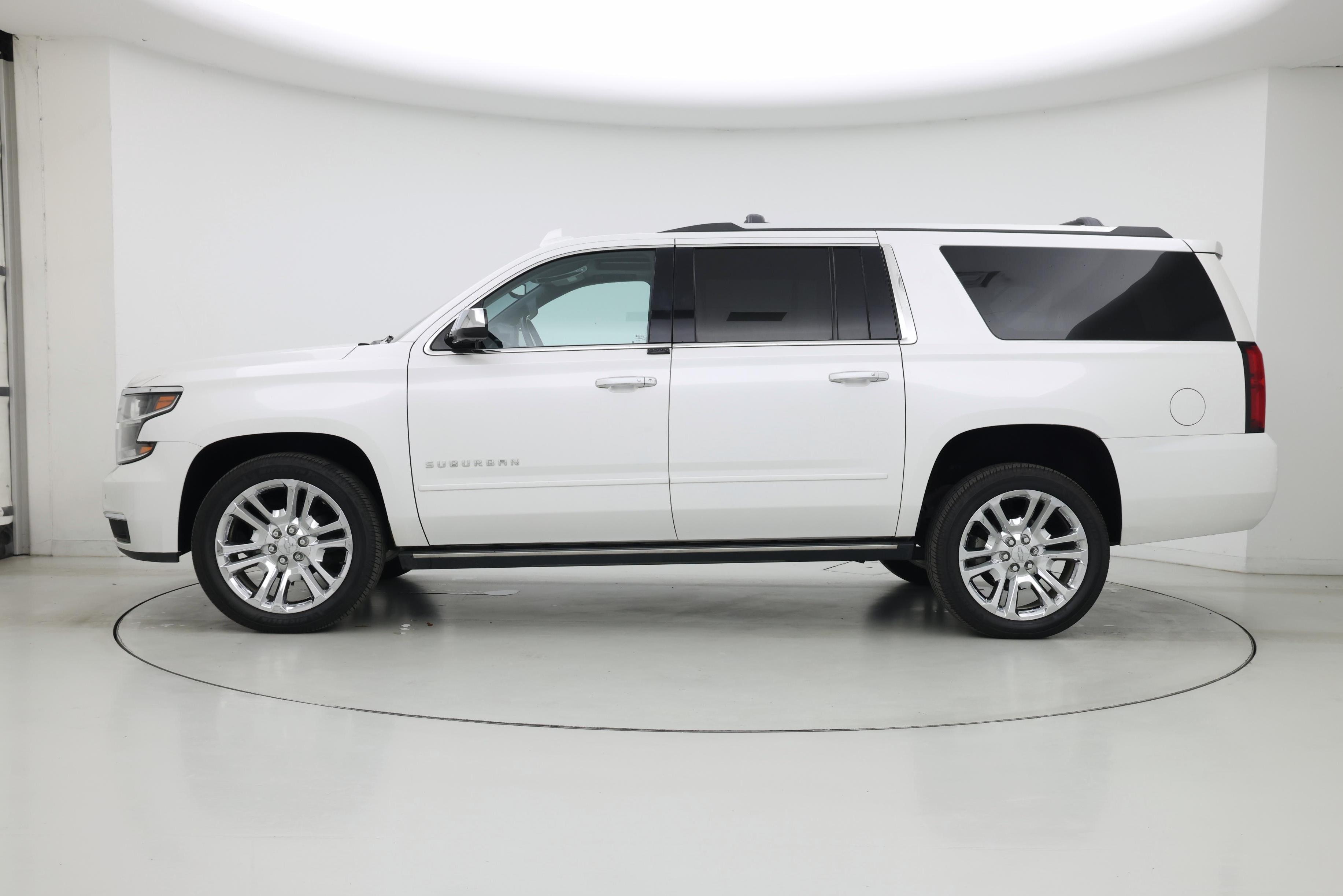 Thumbnail: 2020 Chevrolet Suburban - 3